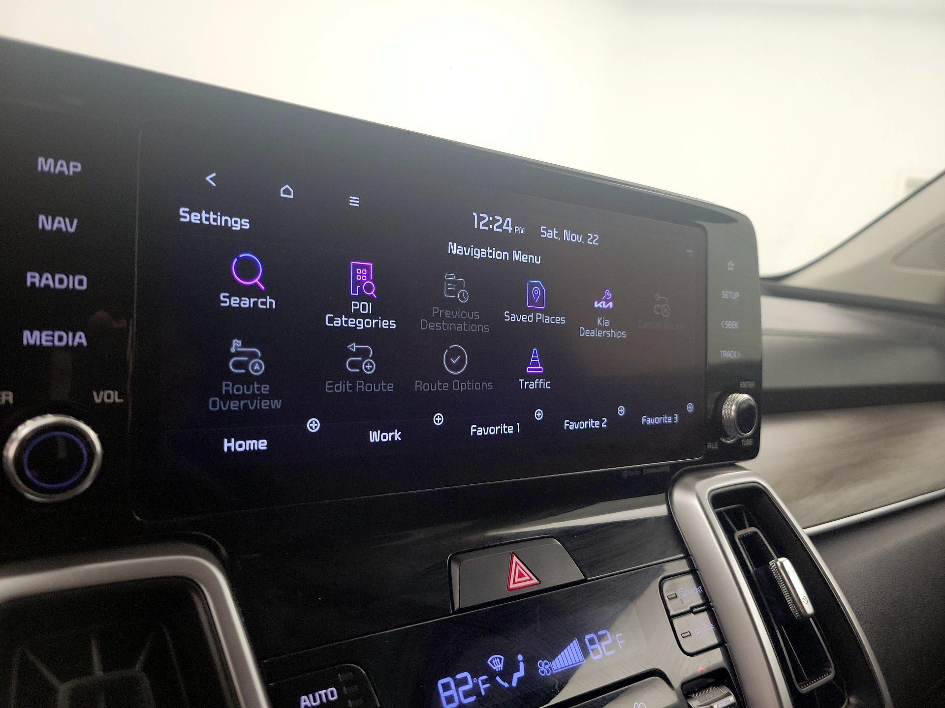 Thumbnail: 2022 Kia Sorento - 14