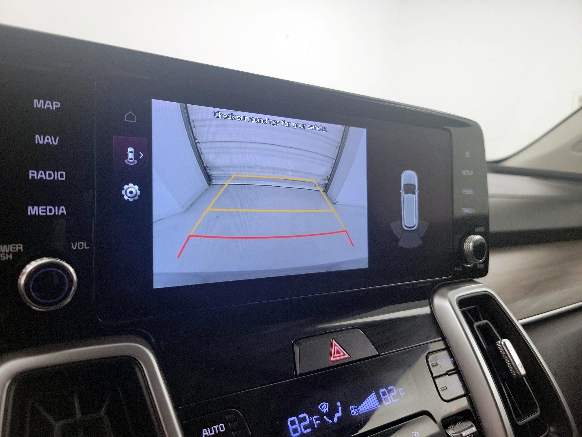 Thumbnail: 2022 Kia Sorento - 15