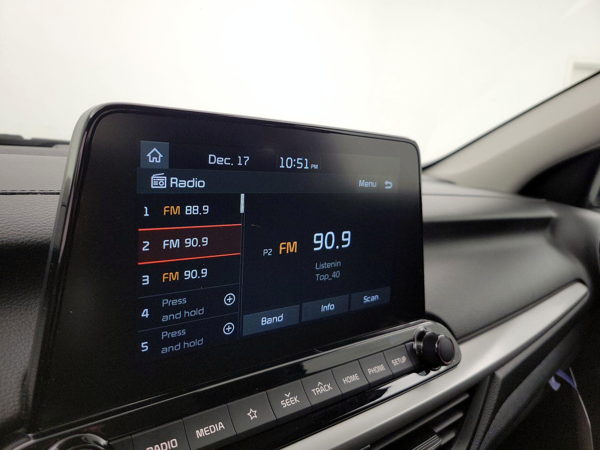 Thumbnail: 2021 Kia Forte - 15