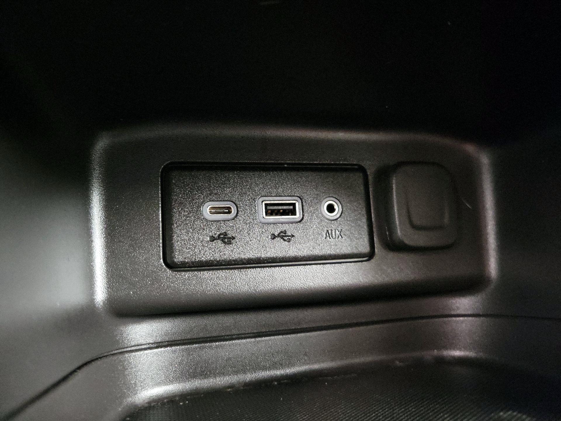 Thumbnail: 2024 Chevrolet Equinox - 18