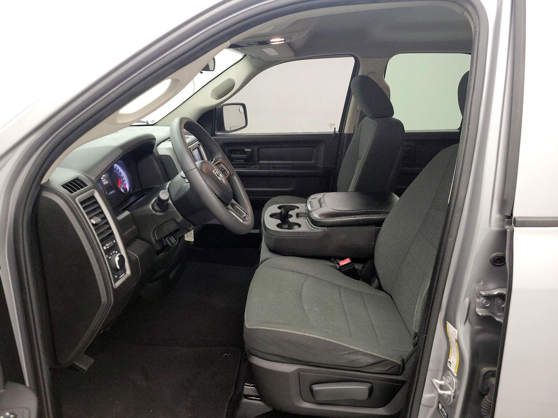 Thumbnail: 2022 RAM 1500 Classic - 11