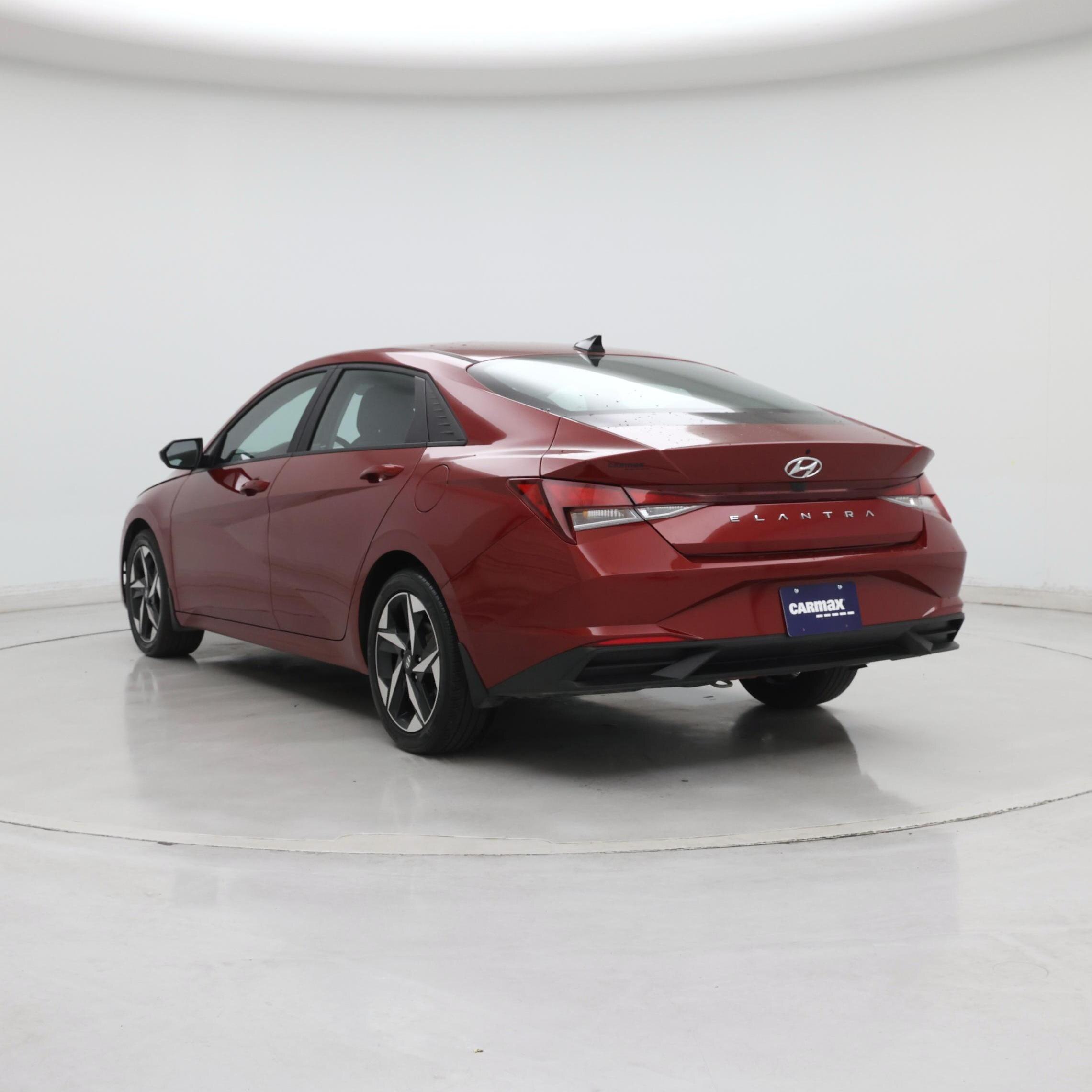 Thumbnail: 2023 Hyundai Elantra - 2