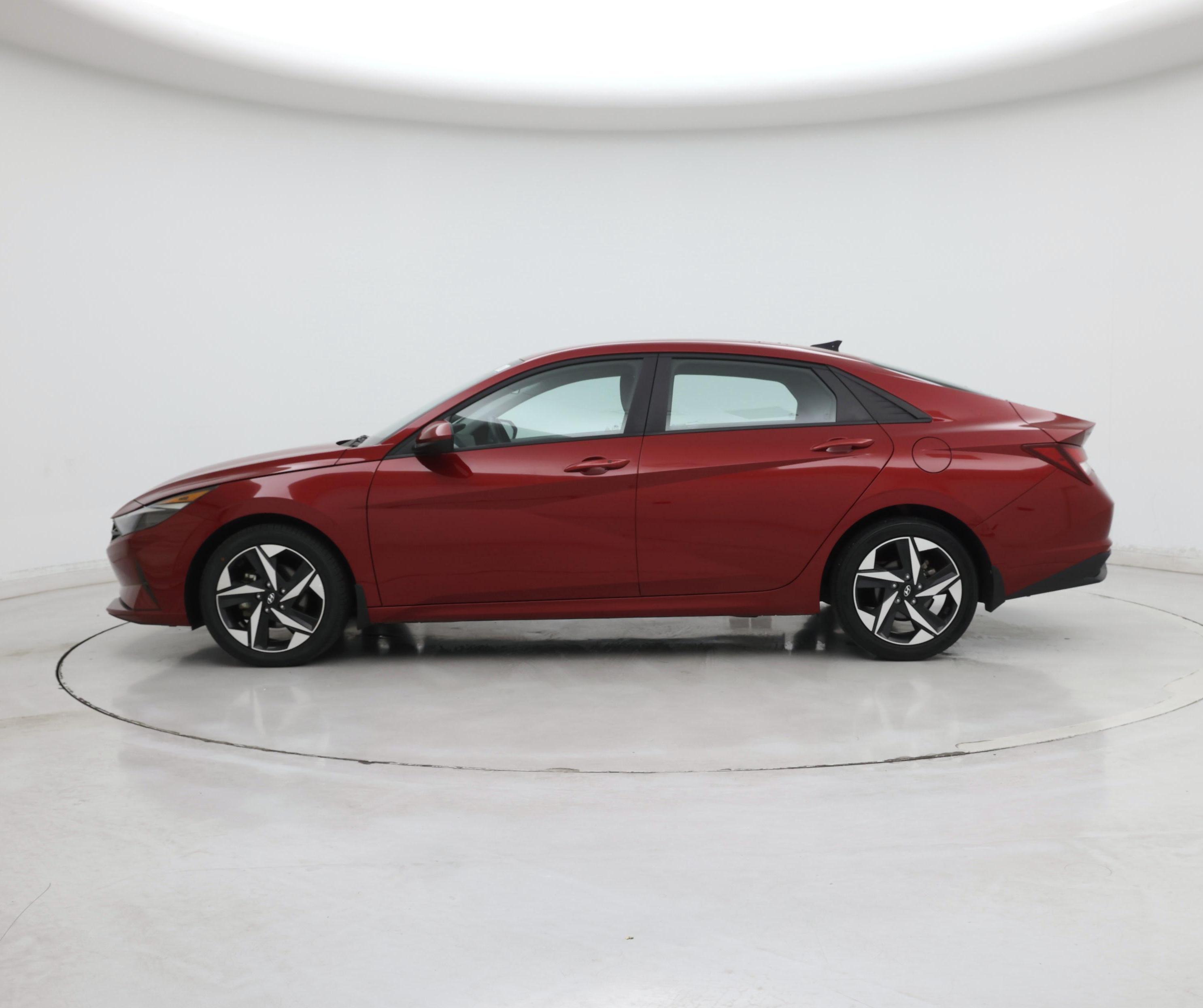 Thumbnail: 2023 Hyundai Elantra - 3