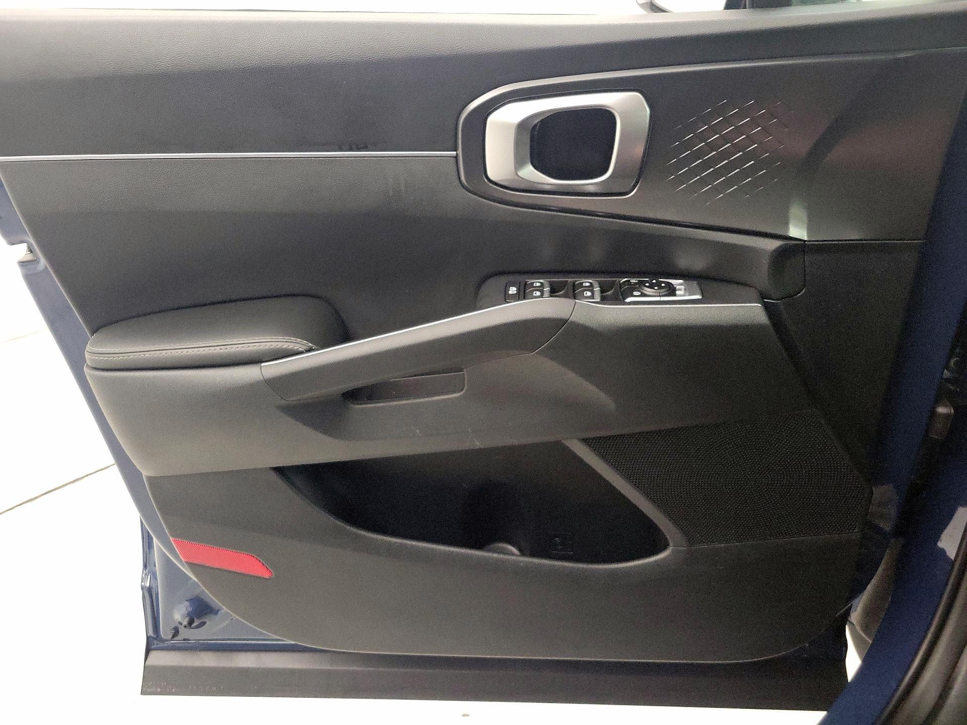 Thumbnail: 2024 Kia Sorento - 12