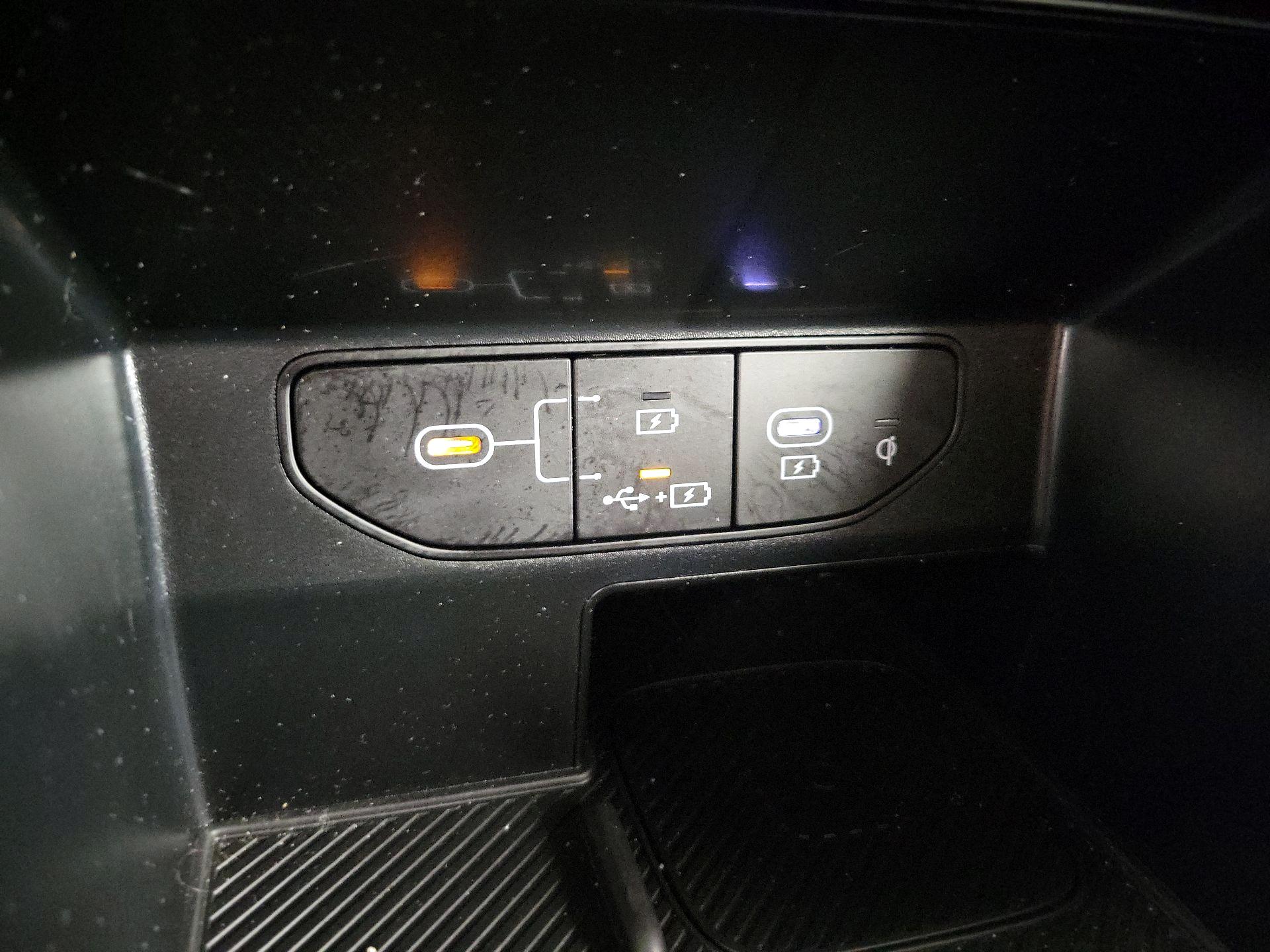 Thumbnail: 2024 Kia Sorento - 19