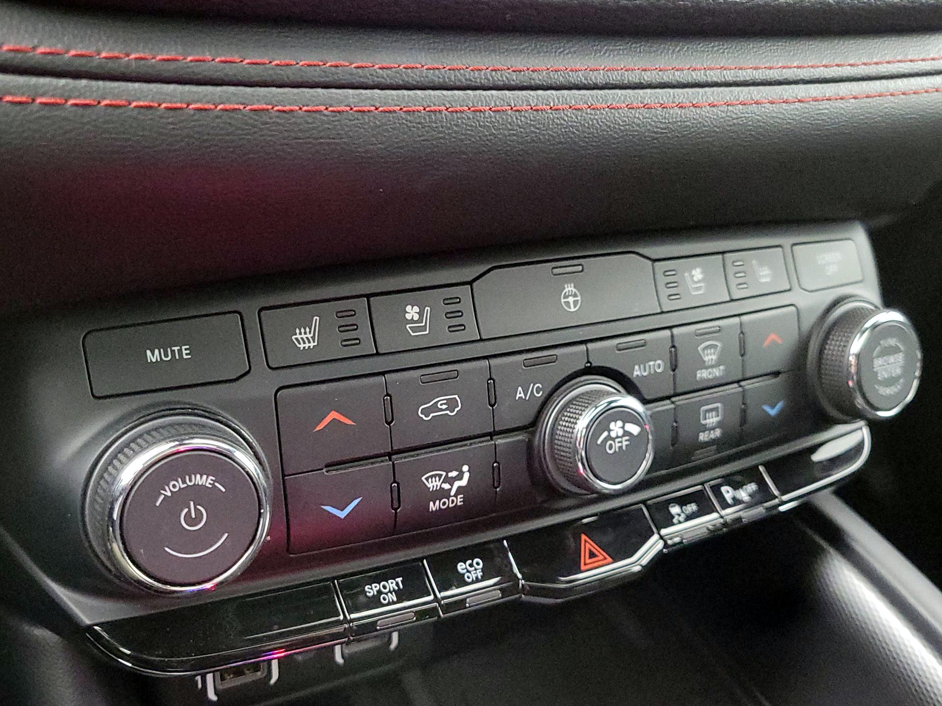 Thumbnail: 2023 Dodge Durango - 17