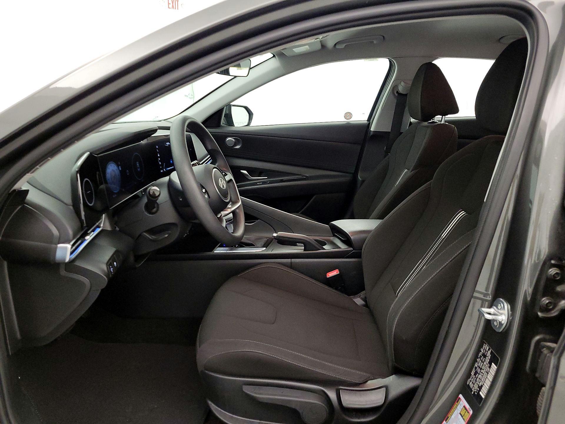 Thumbnail: 2024 Hyundai Elantra - 11