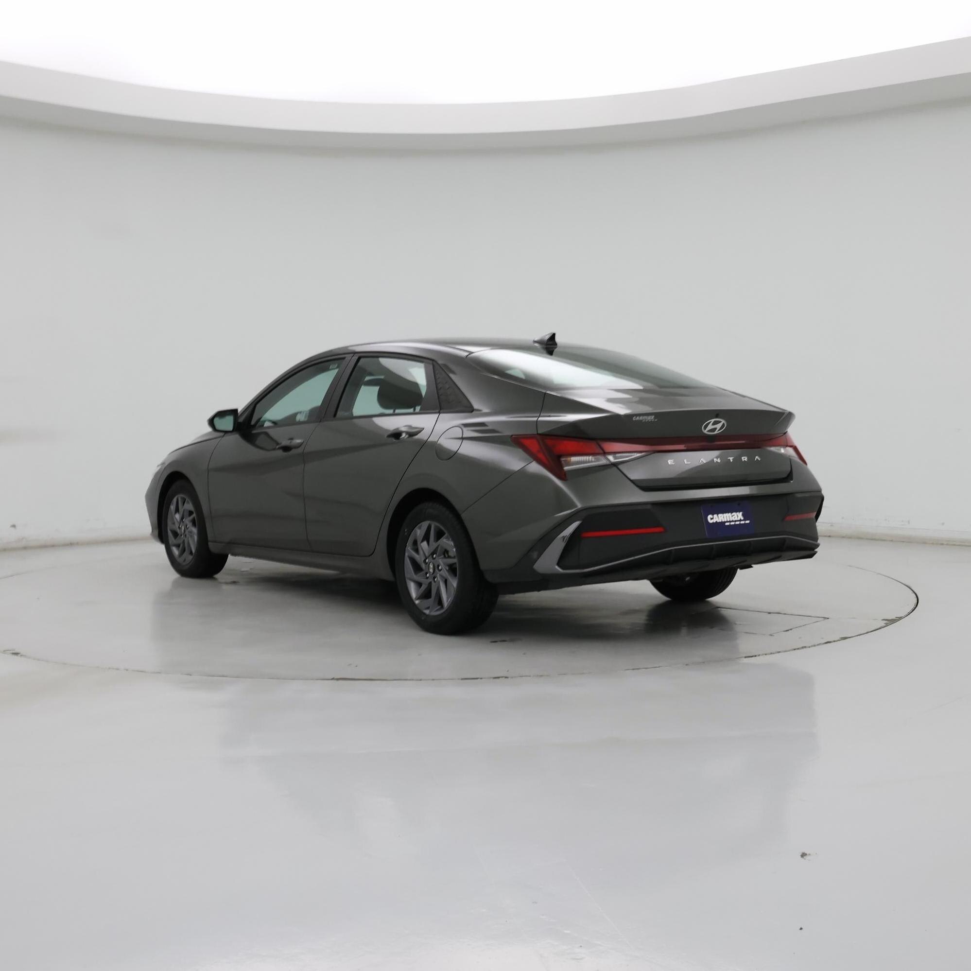 Thumbnail: 2024 Hyundai Elantra - 2