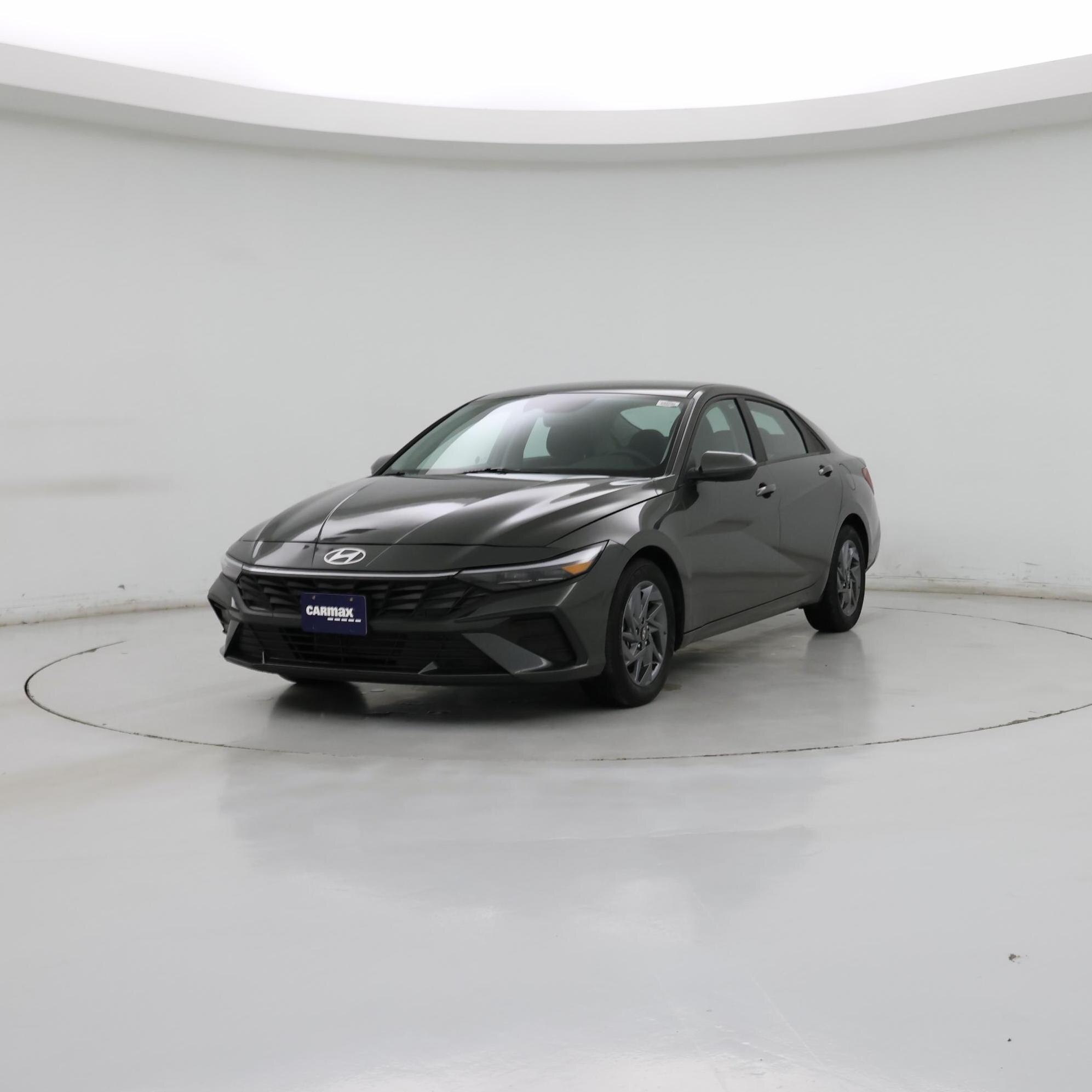 Thumbnail: 2024 Hyundai Elantra - 4