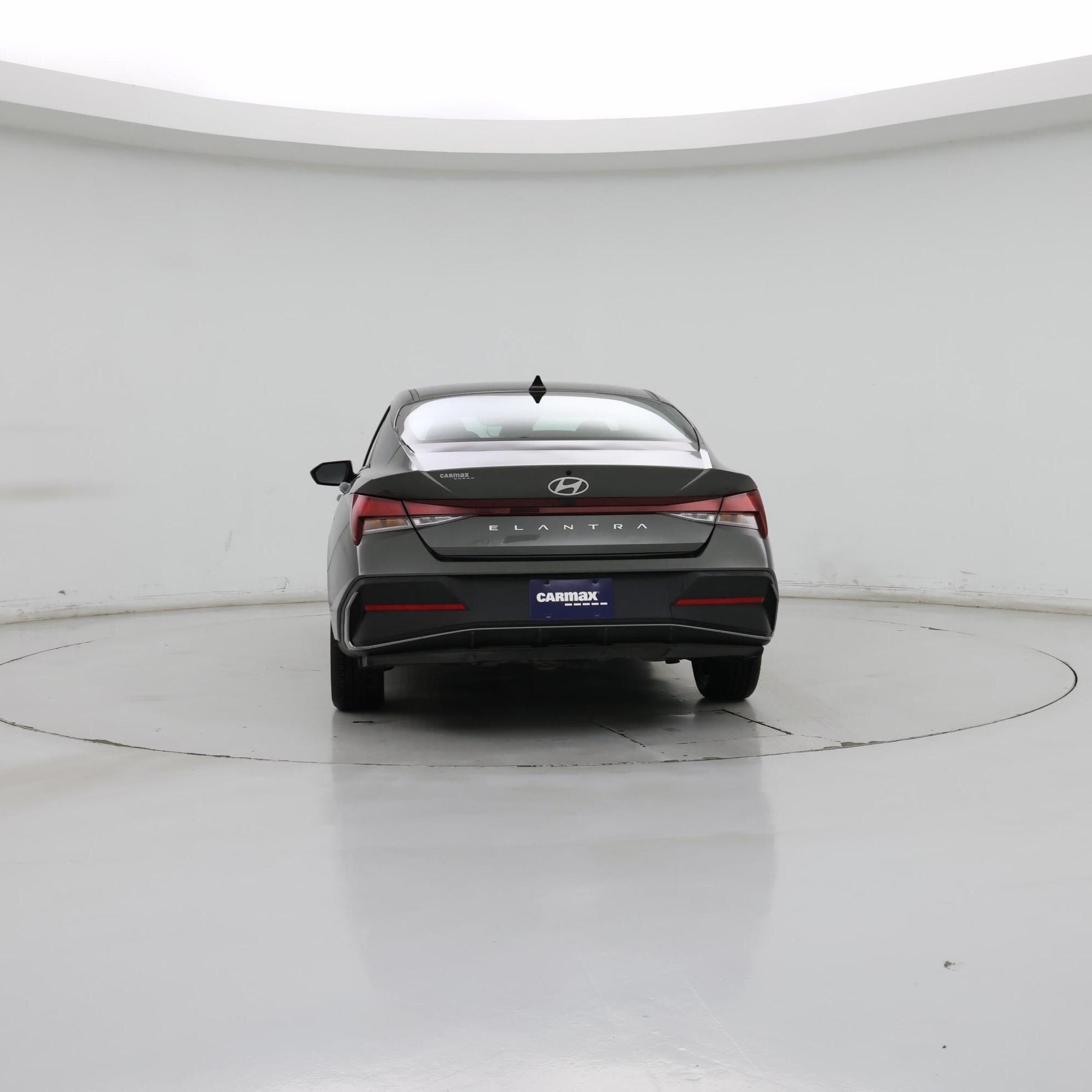 Thumbnail: 2024 Hyundai Elantra - 6