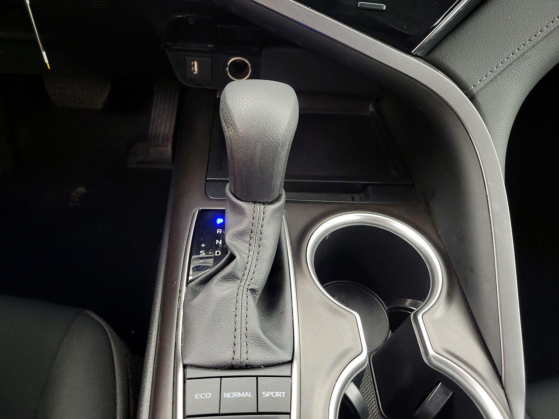 Thumbnail: 2024 Toyota Camry - 17