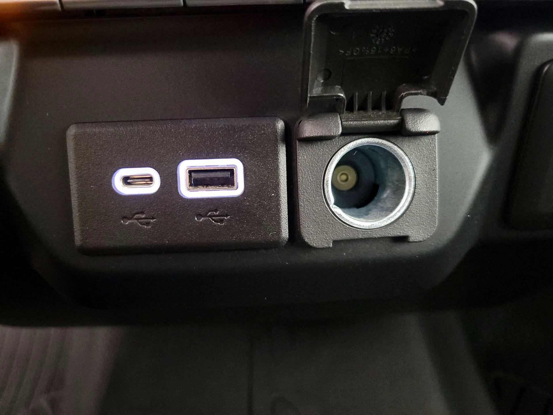 Thumbnail: 2020 Chevrolet Silverado 1500 - 18