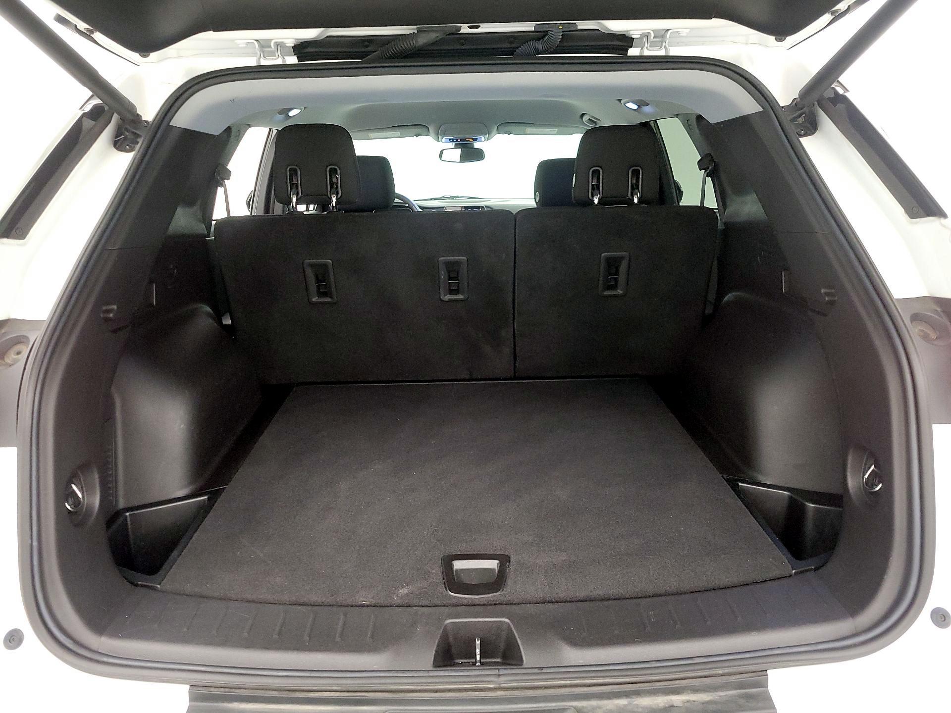 Thumbnail: 2021 Chevrolet Blazer - 20