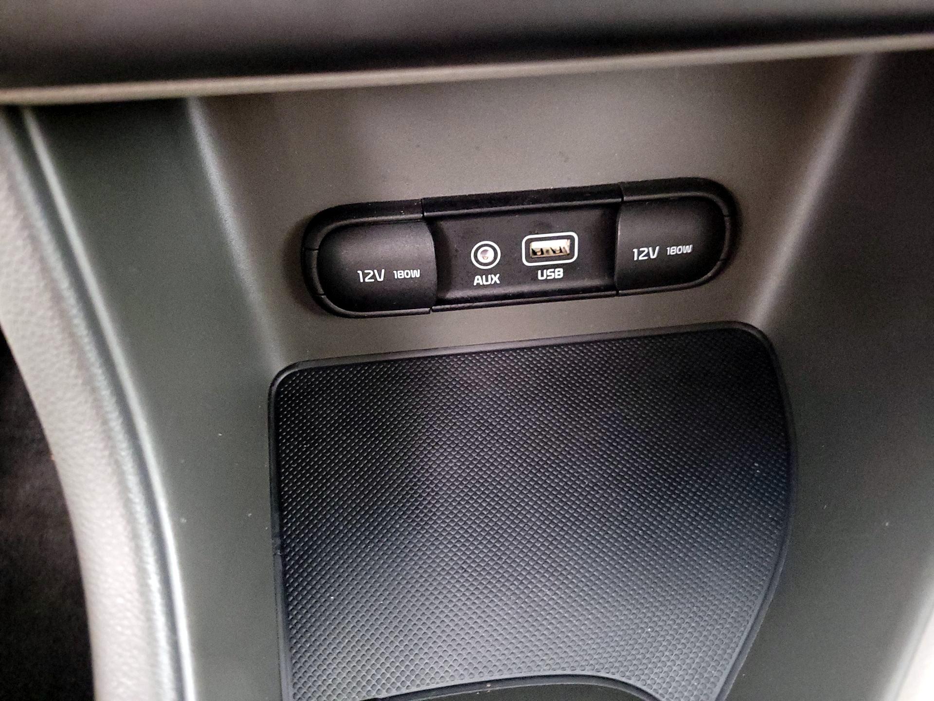 Thumbnail: 2017 Kia Sportage - 18