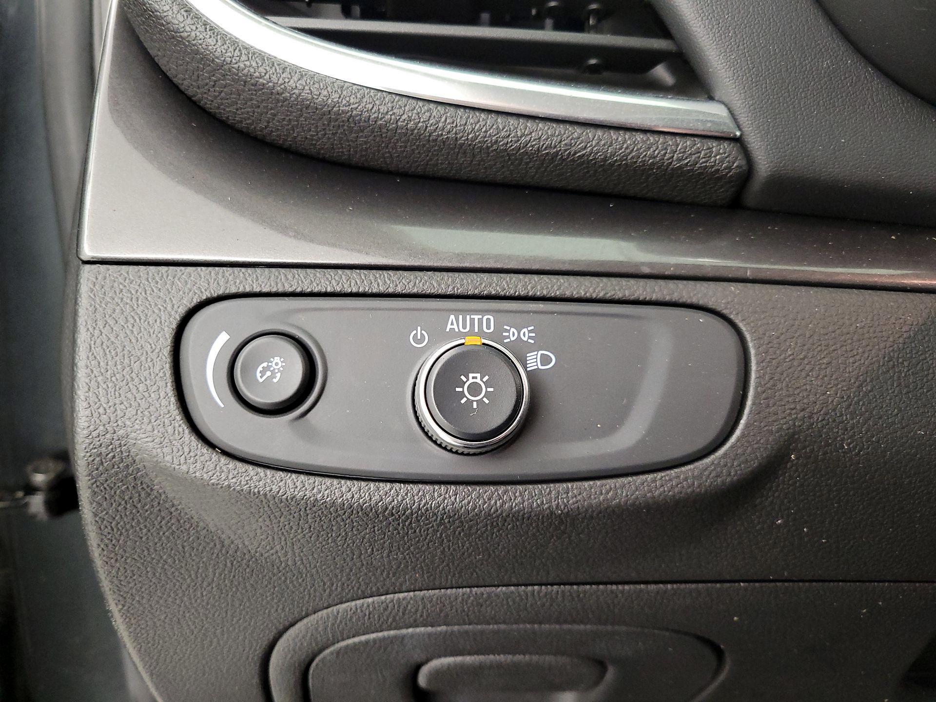 Thumbnail: 2018 Buick Encore - 13