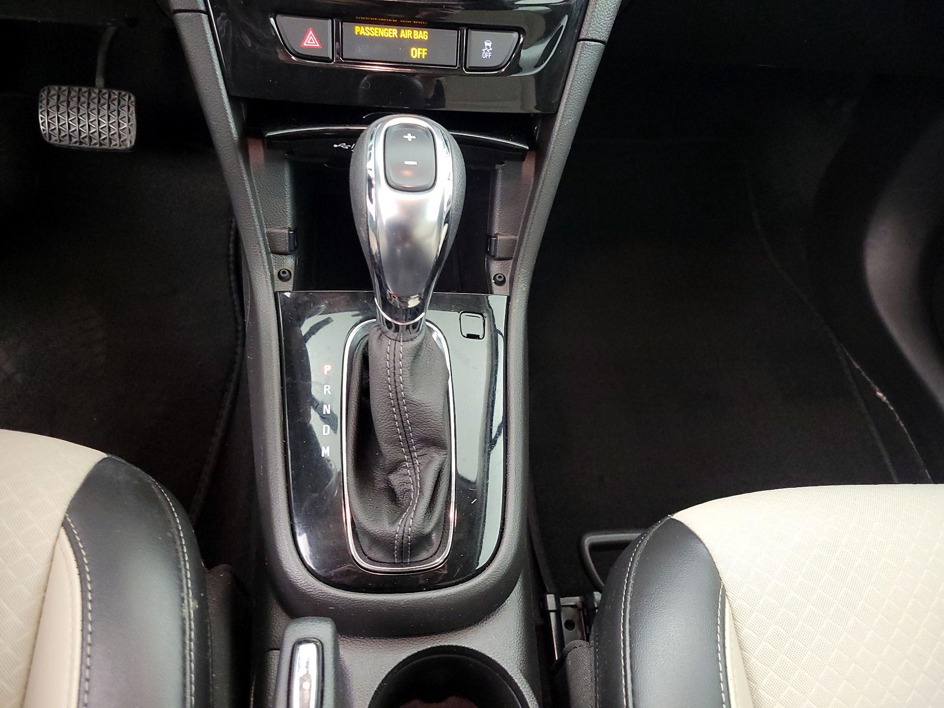 Thumbnail: 2018 Buick Encore - 17