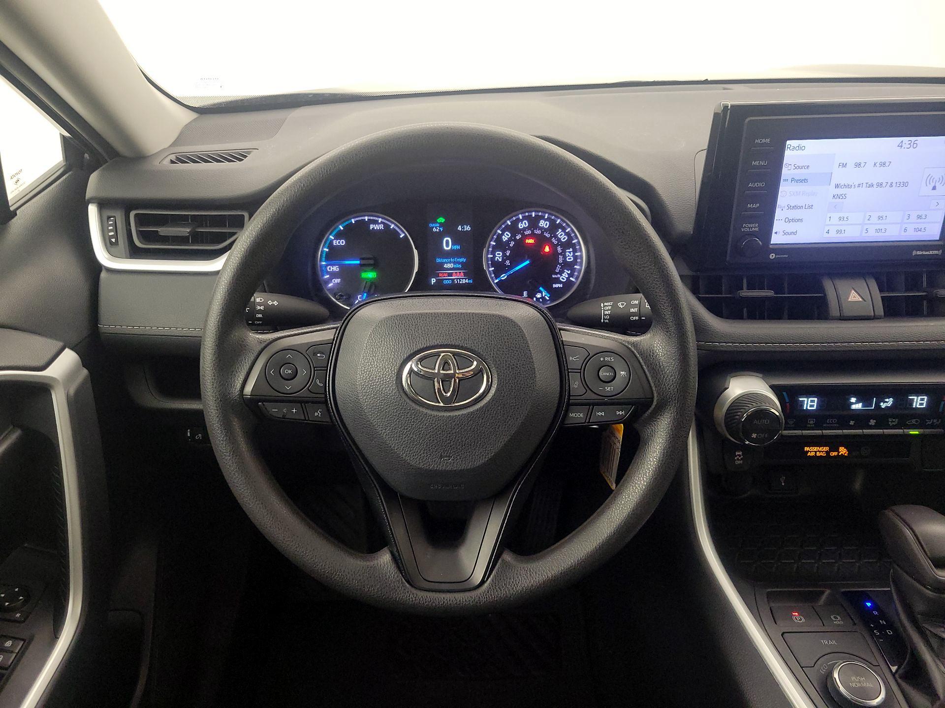 Thumbnail: 2021 Toyota RAV4 - 10