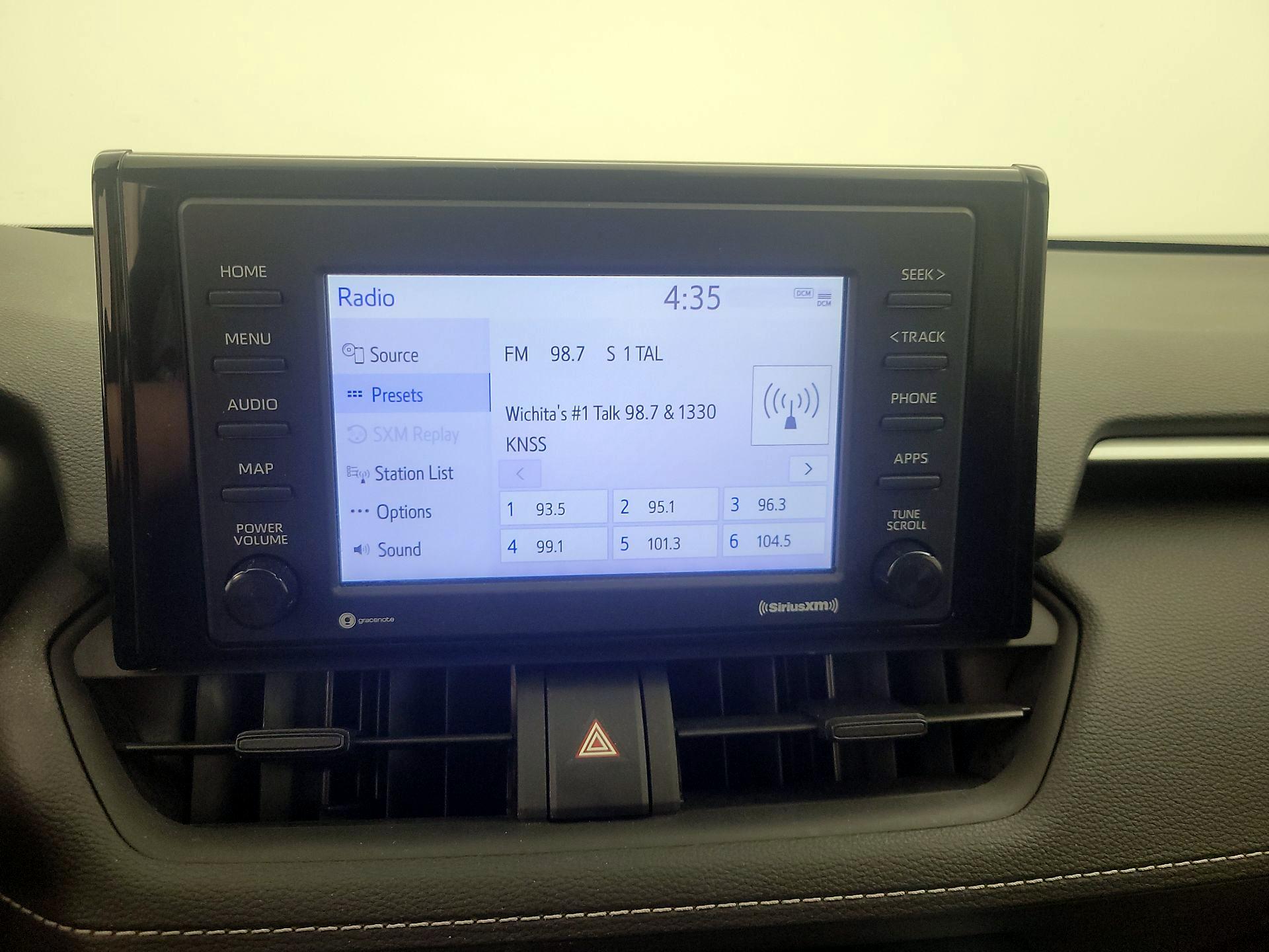 Thumbnail: 2021 Toyota RAV4 - 15