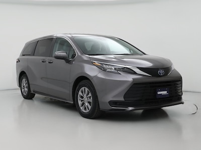 2024 Toyota Sienna Hybrid LE