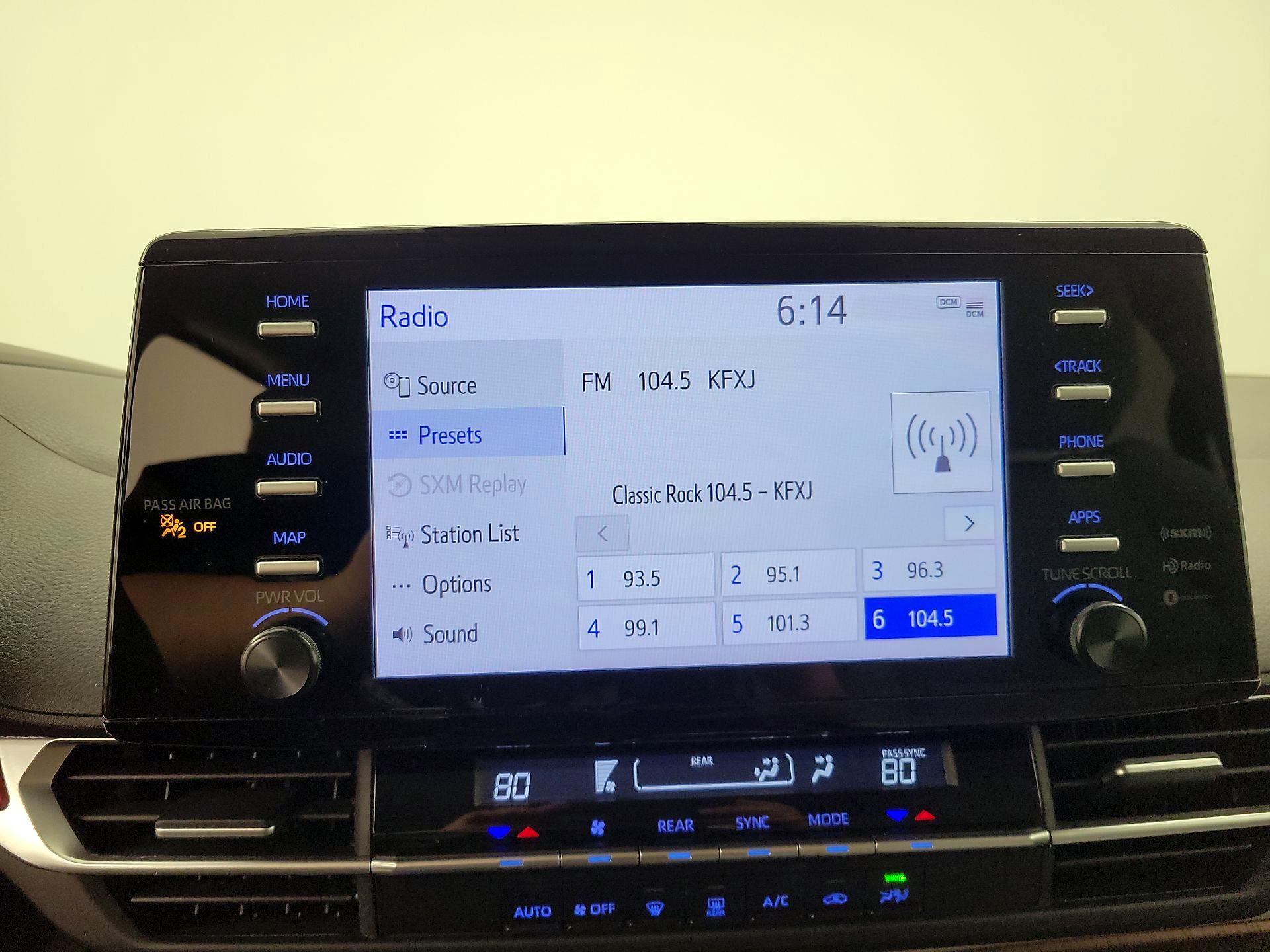 Thumbnail: 2024 Toyota Sienna - 15