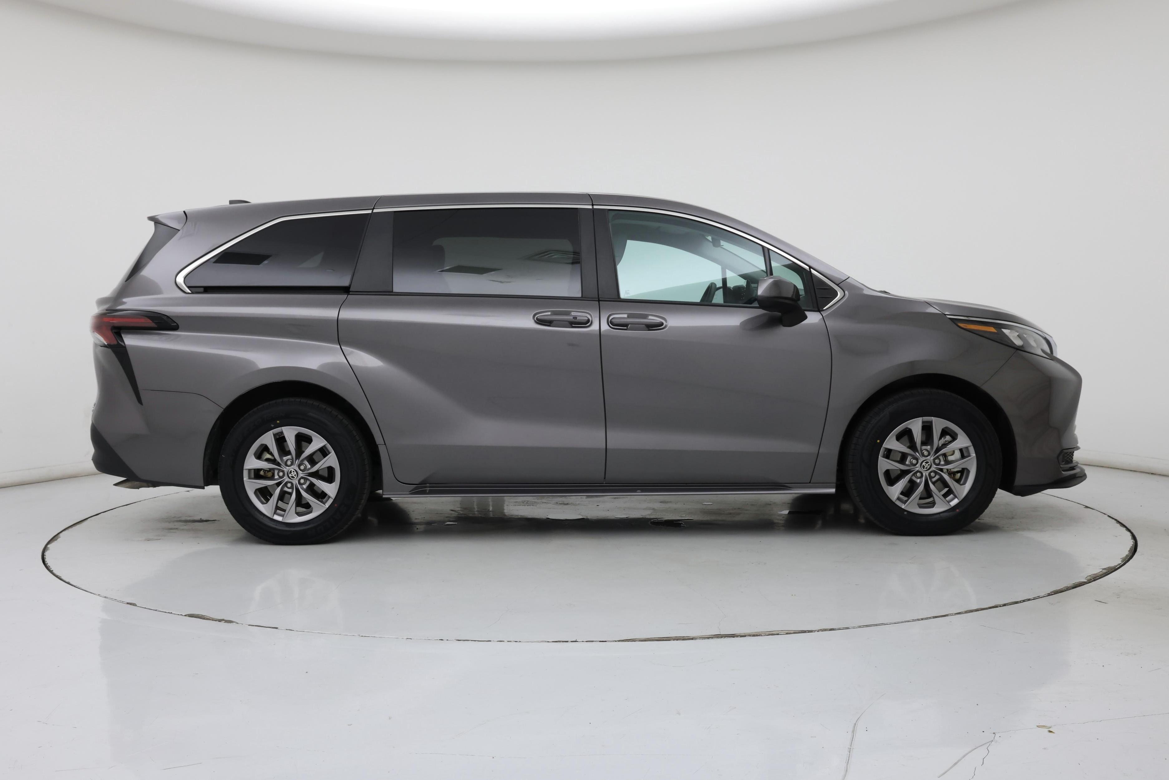 Thumbnail: 2024 Toyota Sienna - 7