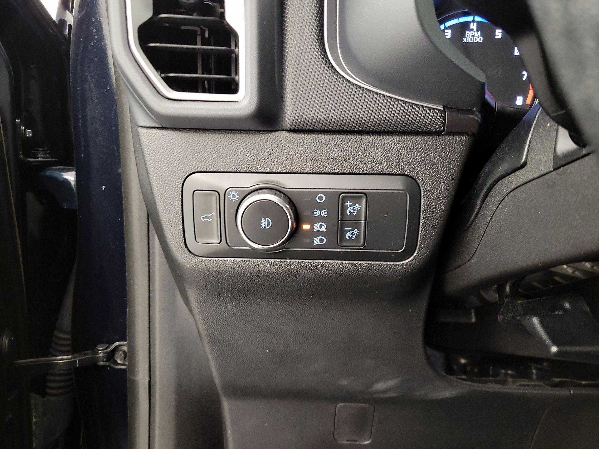 Thumbnail: 2022 Ford Bronco Sport - 11