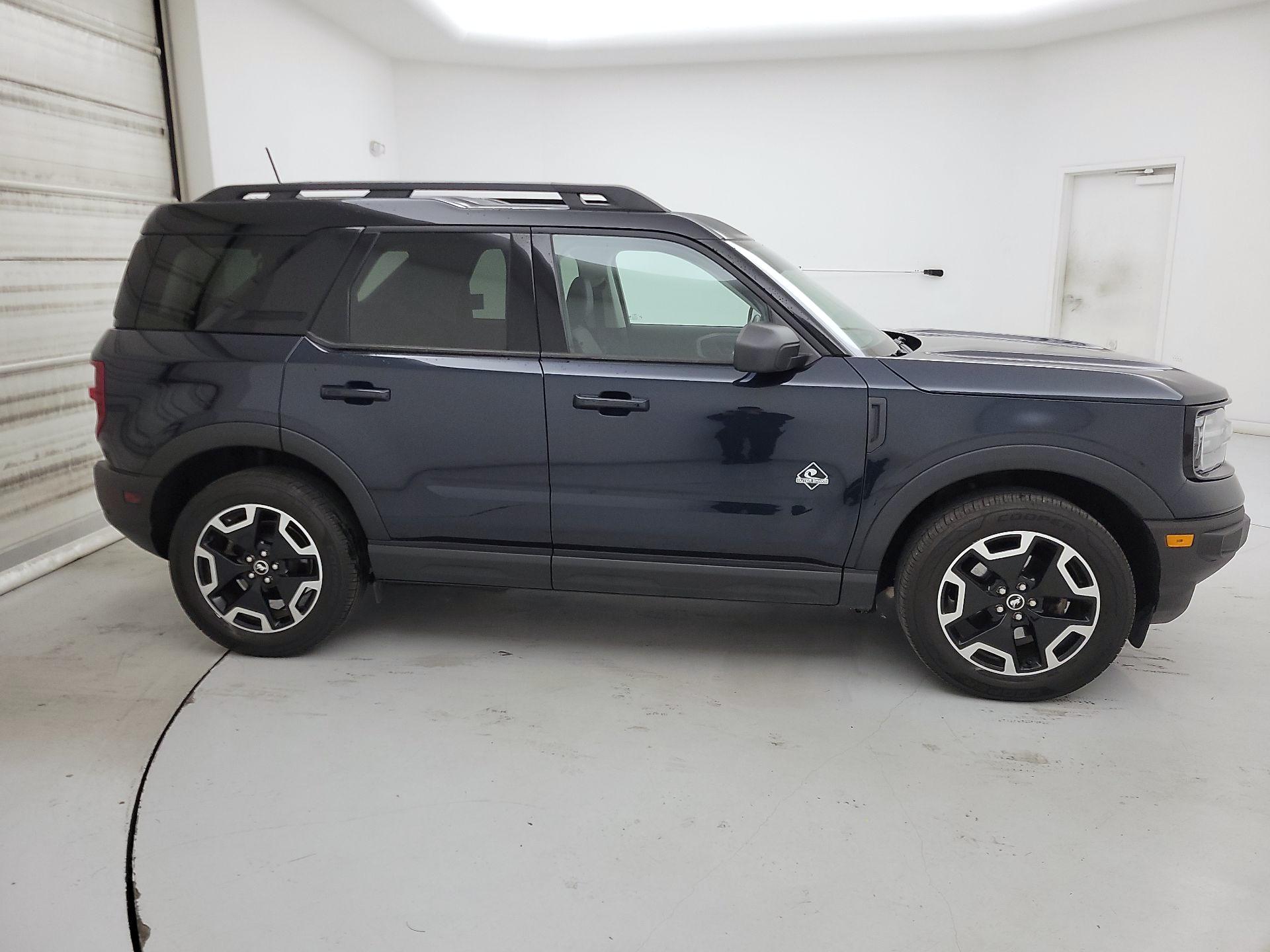 Thumbnail: 2022 Ford Bronco Sport - 4