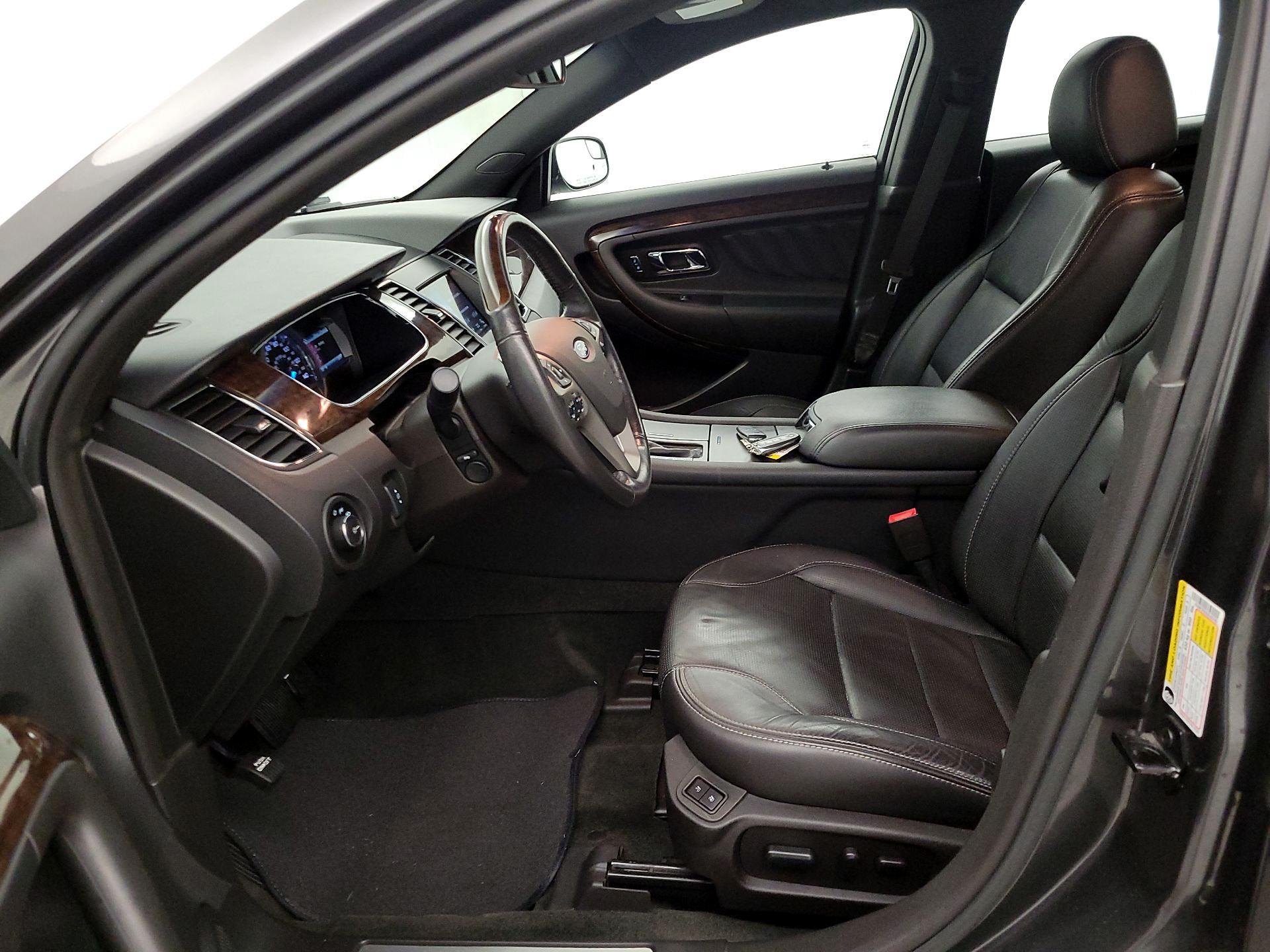 Thumbnail: 2016 Ford Taurus - 11