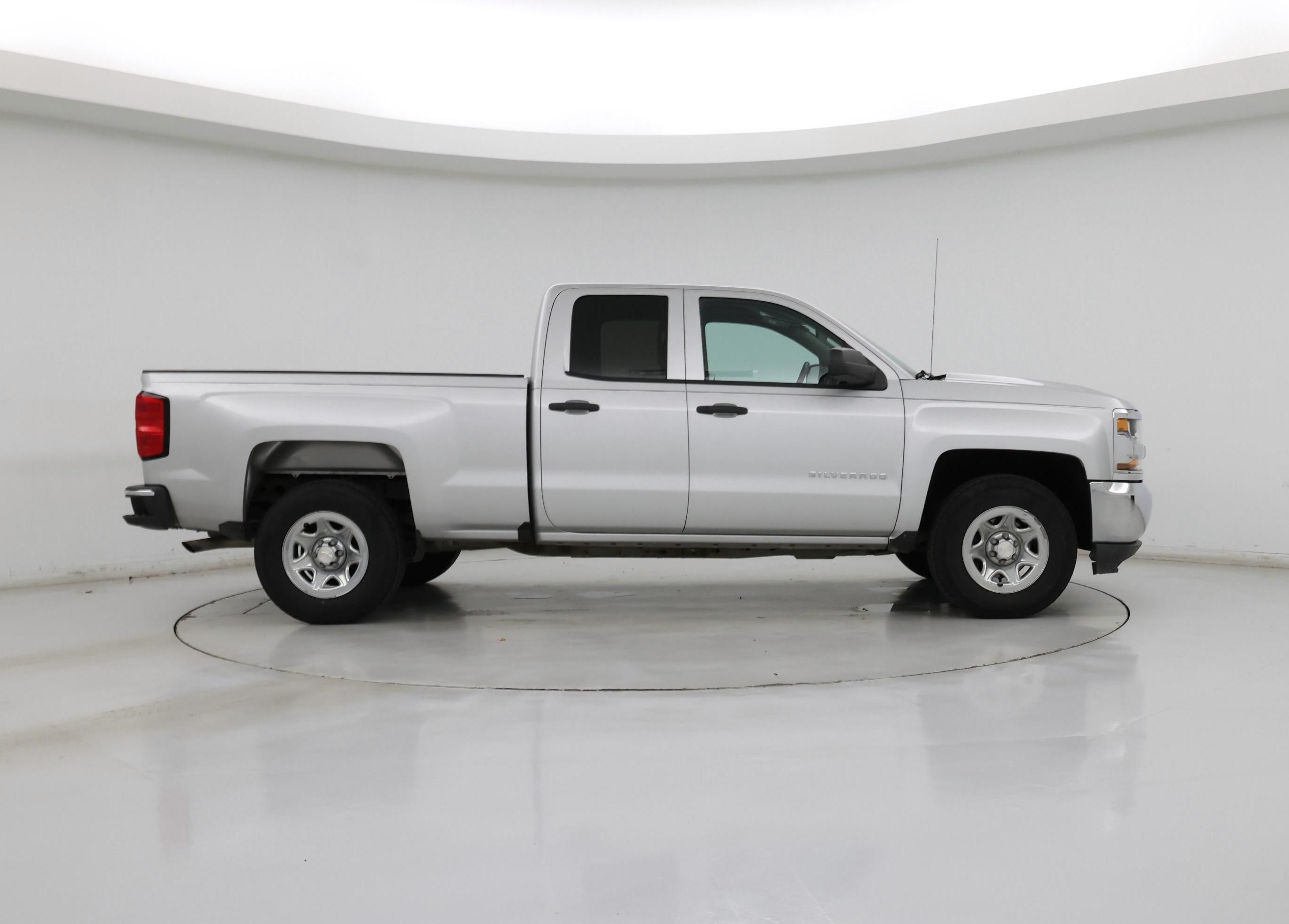 Thumbnail: 2017 Chevrolet Silverado 1500 - 7
