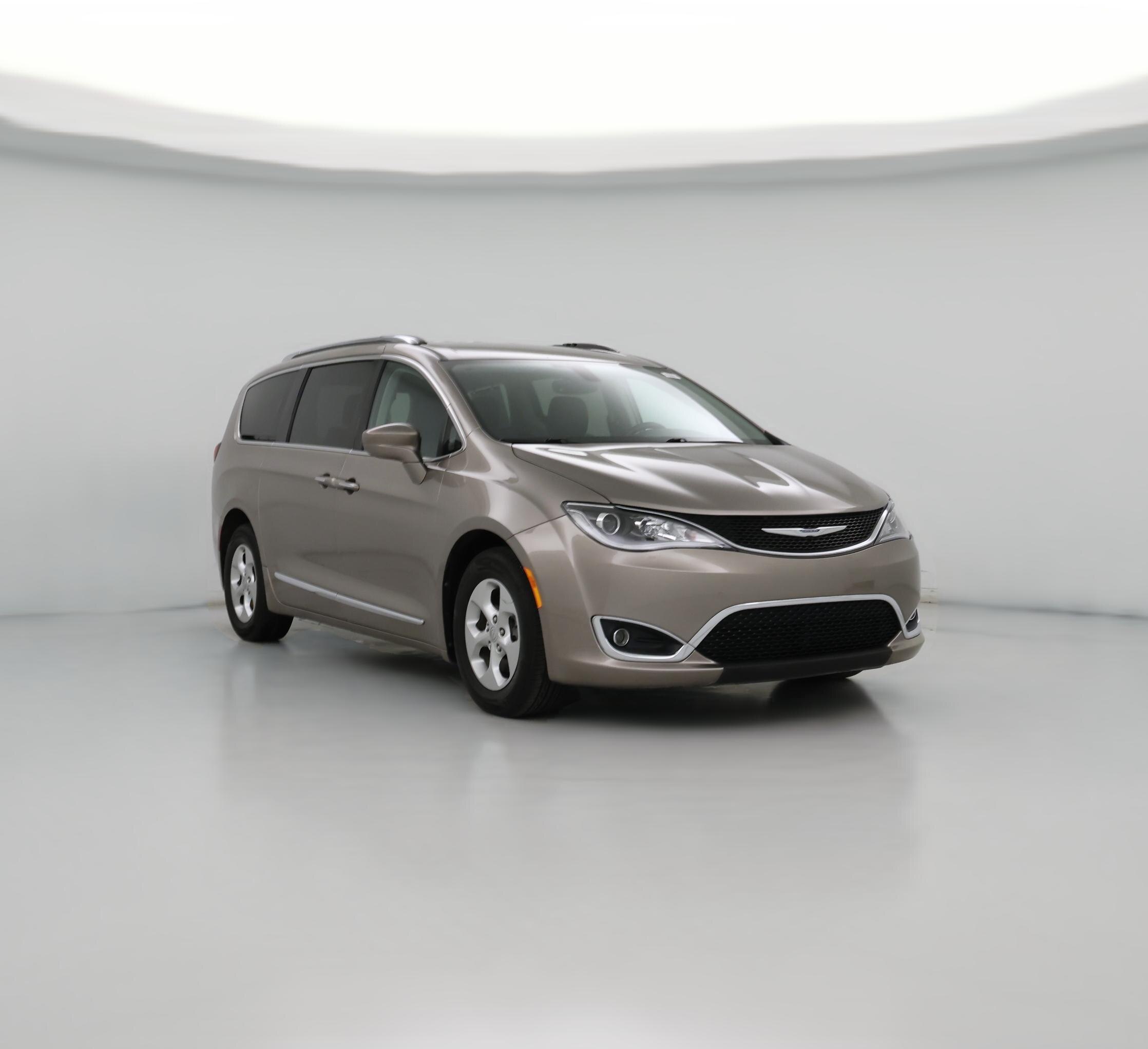 Thumbnail: 2017 Chrysler Pacifica - 1