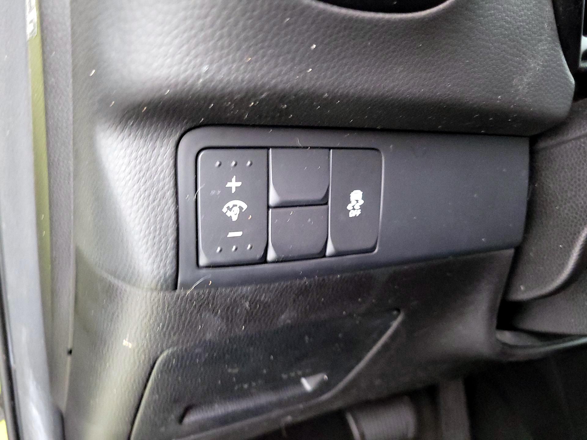 Thumbnail: 2015 Kia Soul - 13