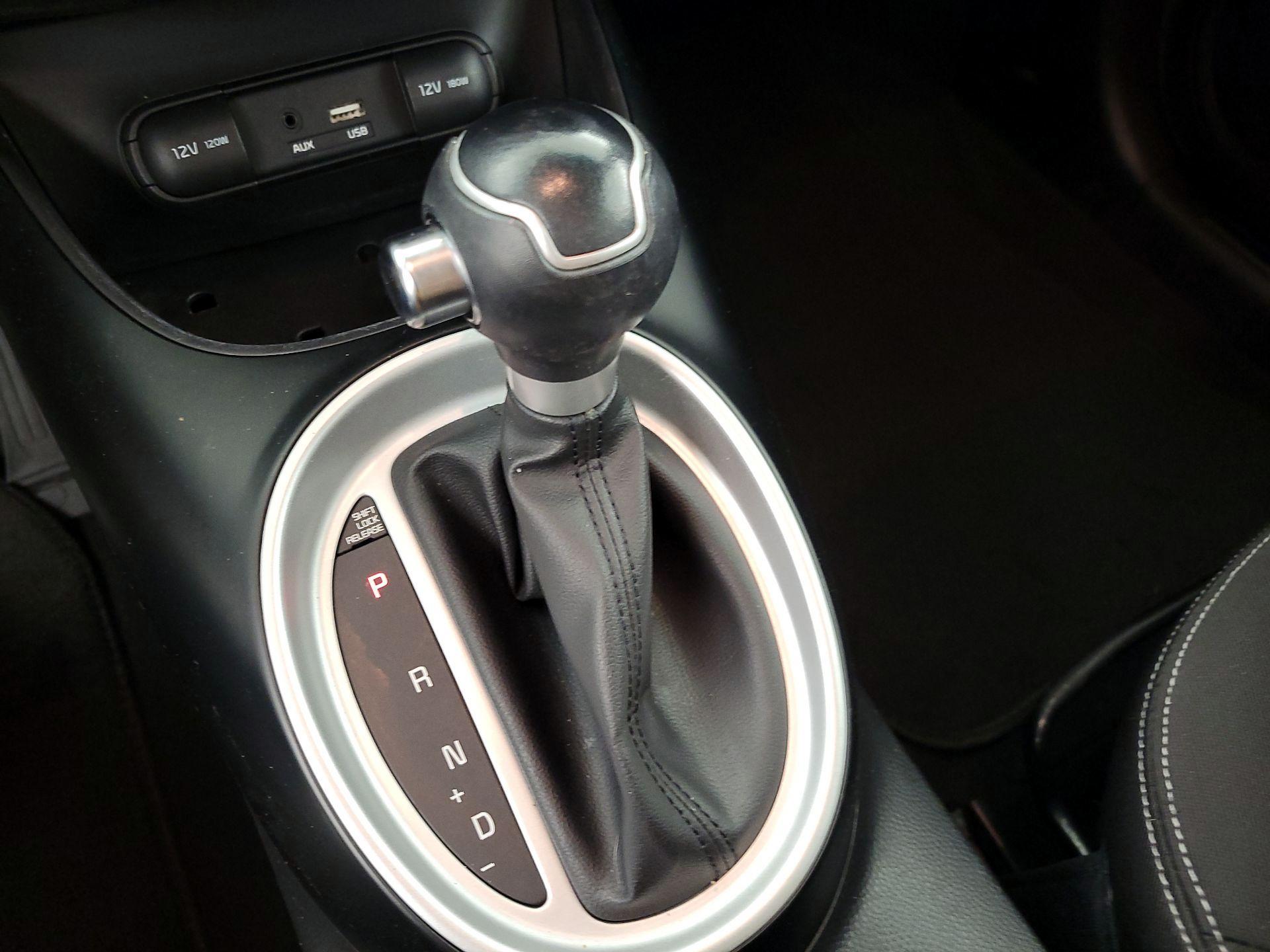 Thumbnail: 2015 Kia Soul - 16