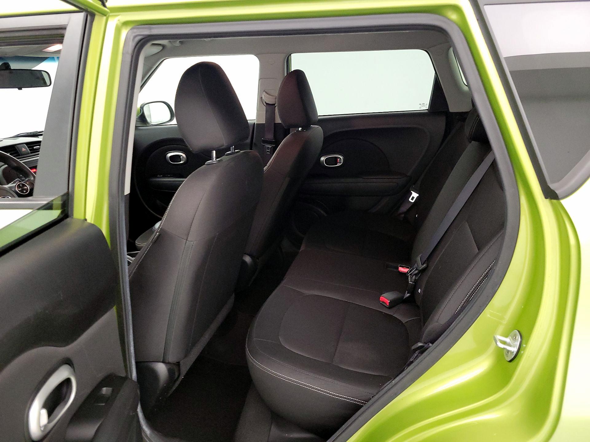 Thumbnail: 2015 Kia Soul - 18