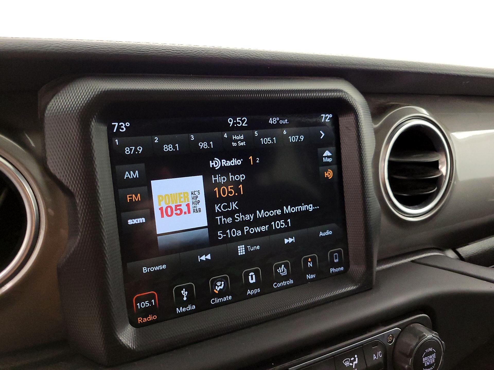 Thumbnail: 2018 Jeep Wrangler - 16