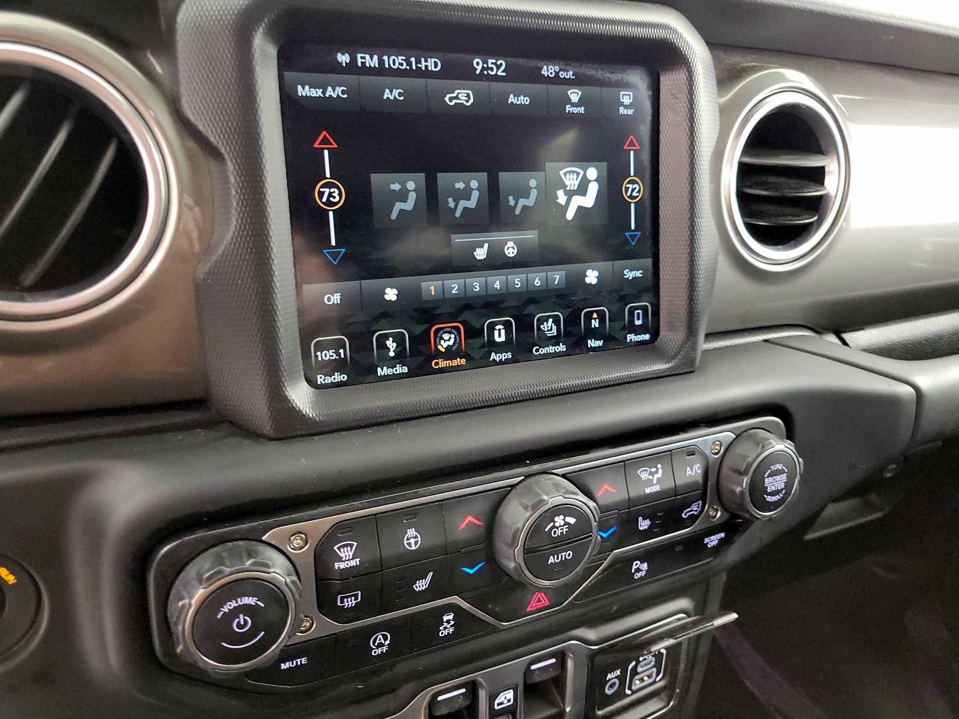 Thumbnail: 2018 Jeep Wrangler - 17