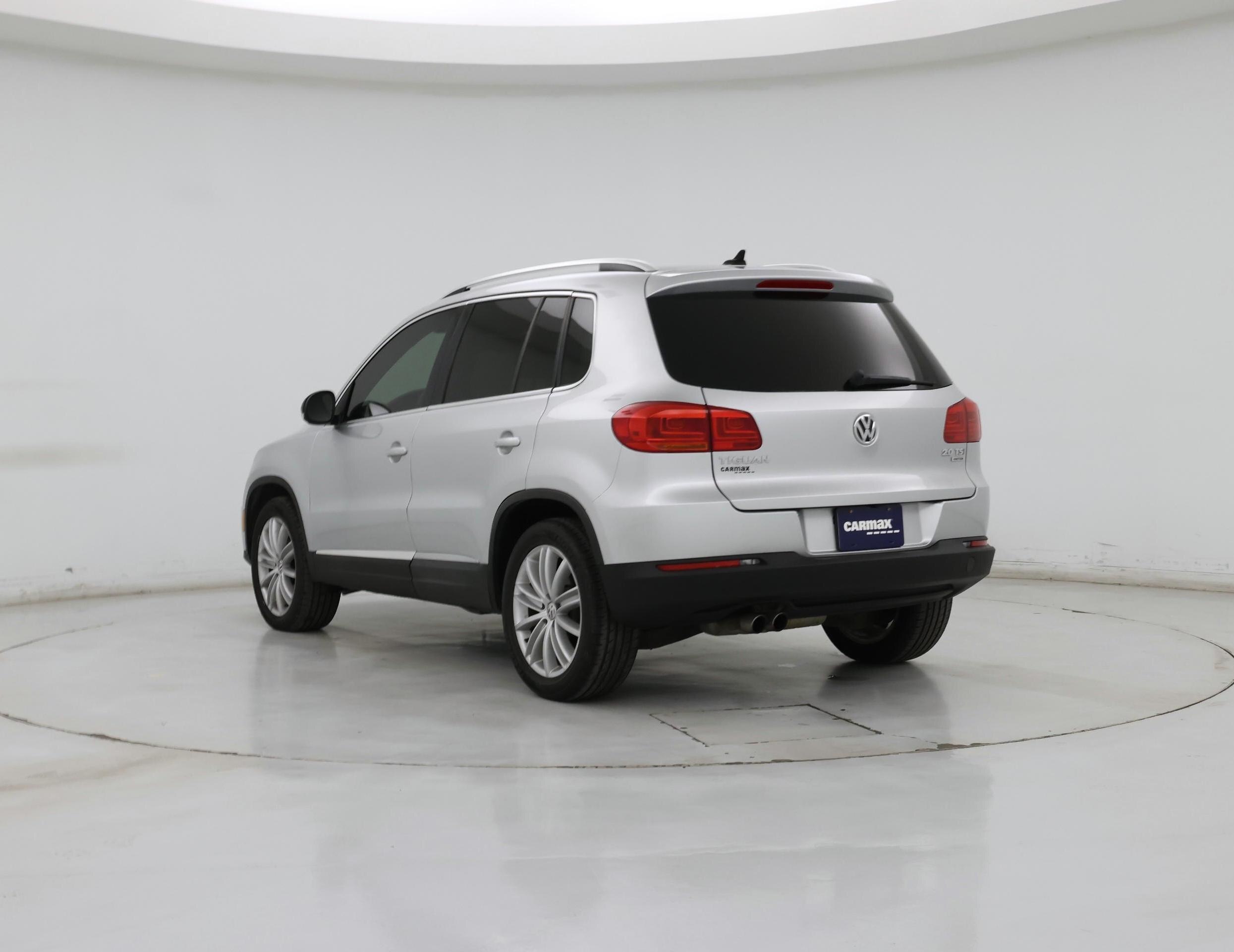 Thumbnail: 2015 Volkswagen Tiguan - 2