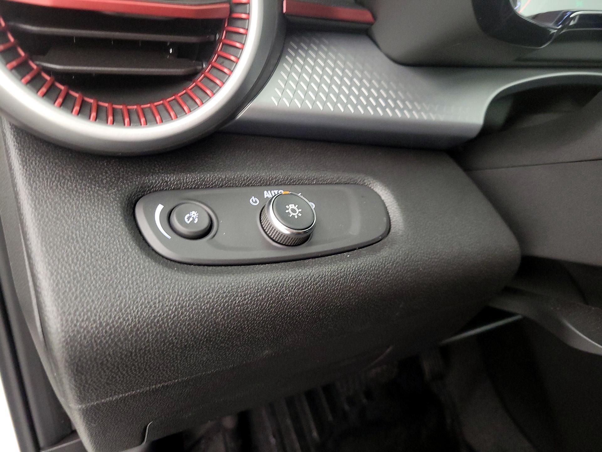 Thumbnail: 2025 Chevrolet Trax - 13