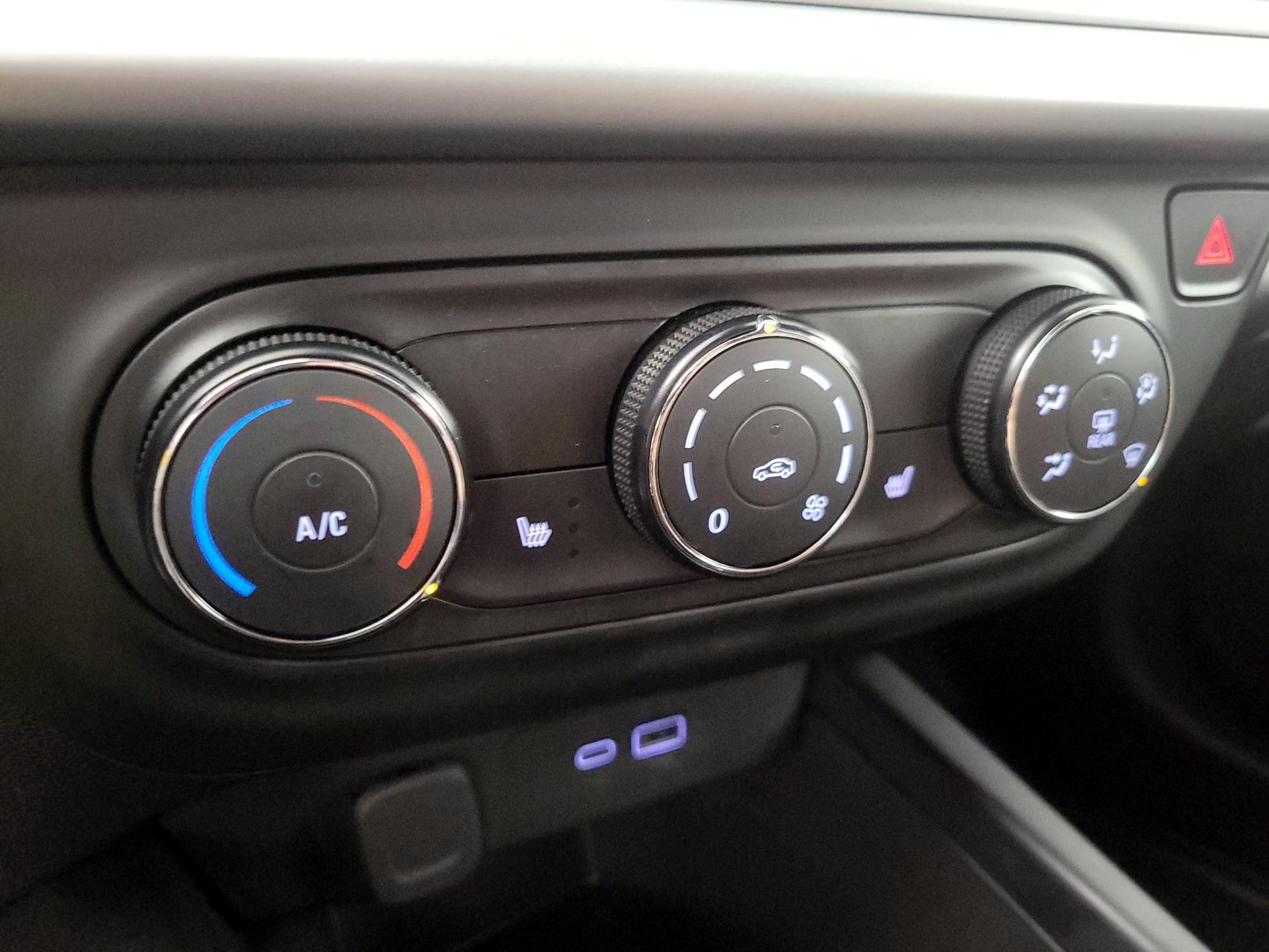 Thumbnail: 2025 Chevrolet Trax - 16