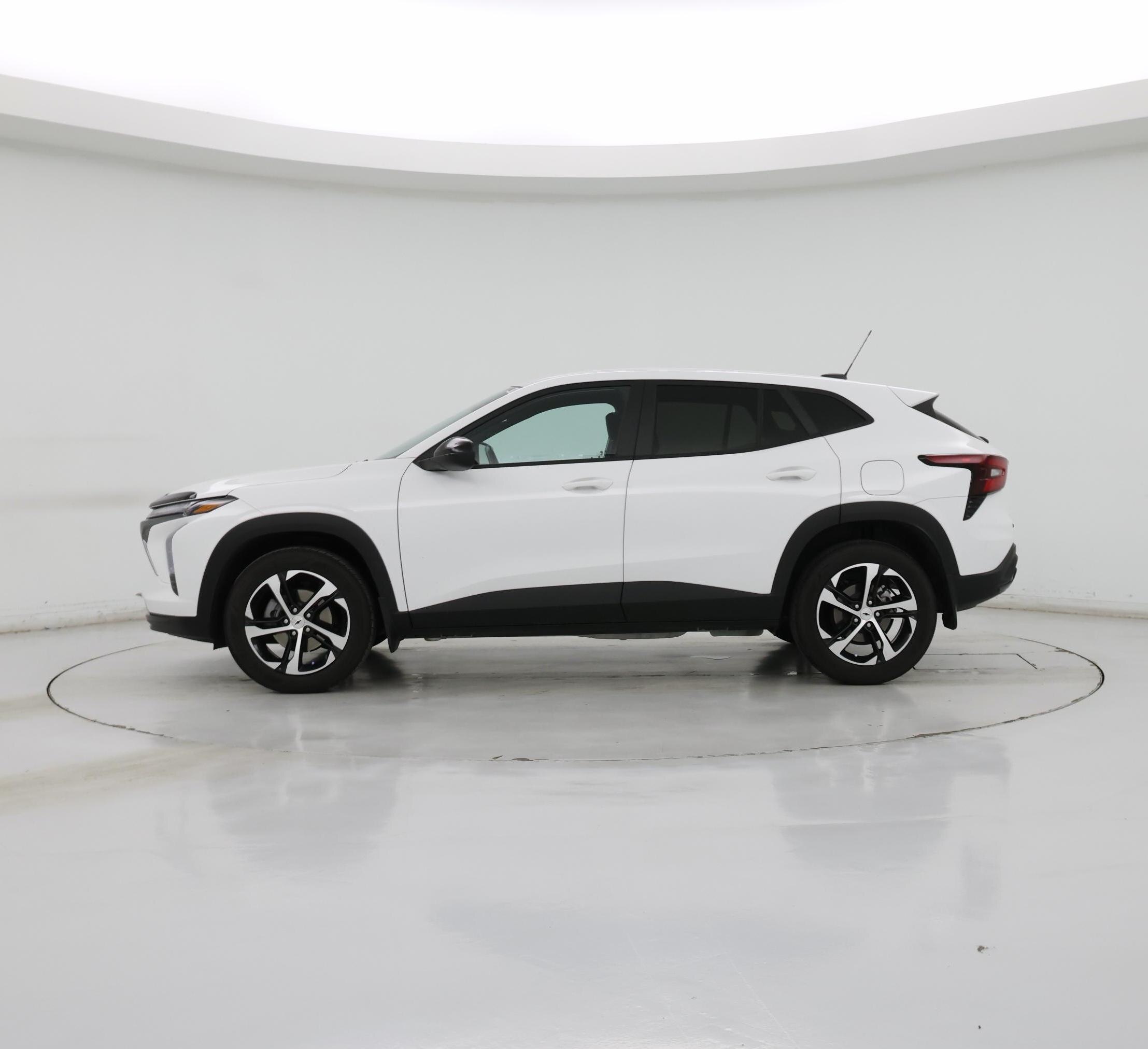 Thumbnail: 2025 Chevrolet Trax - 3