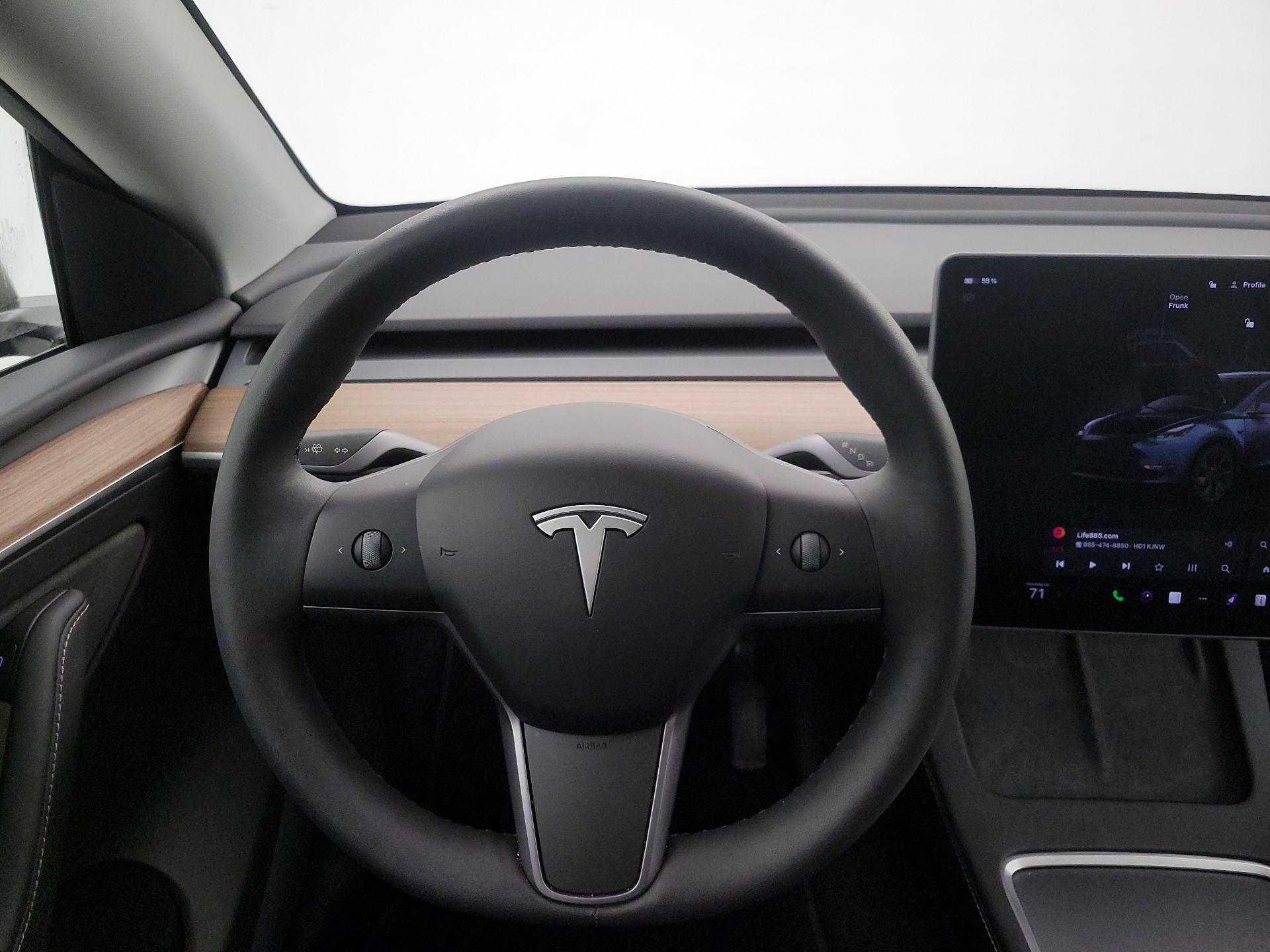 Thumbnail: 2025 Tesla Model Y - 10