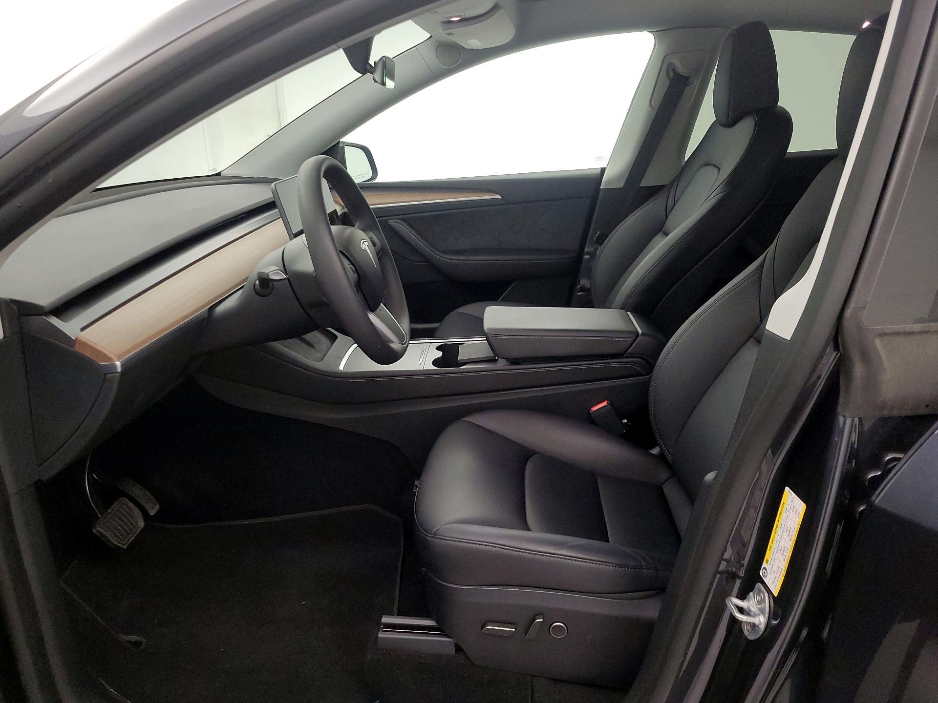 Thumbnail: 2025 Tesla Model Y - 11