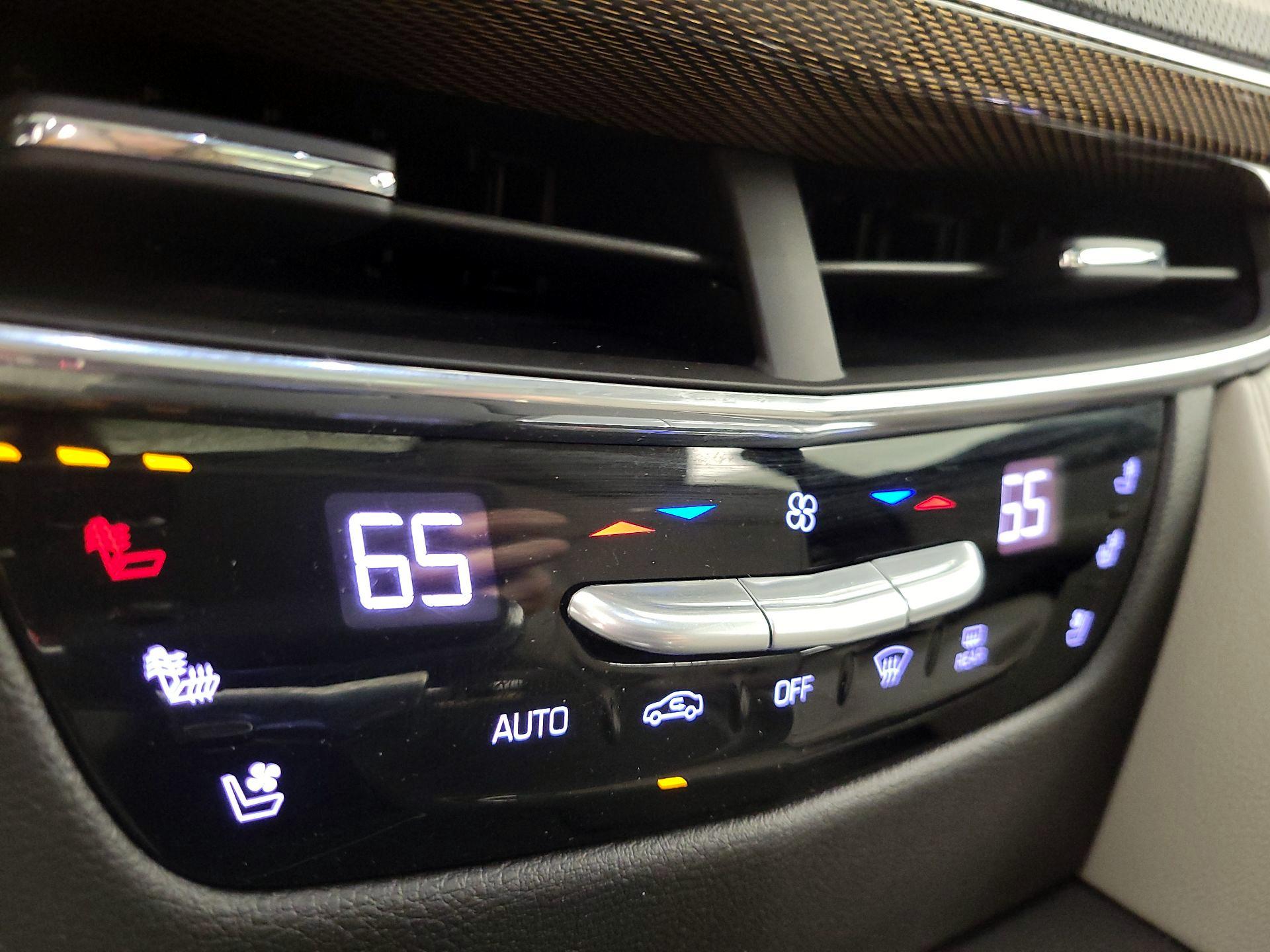 Thumbnail: 2018 Cadillac CT6 - 16