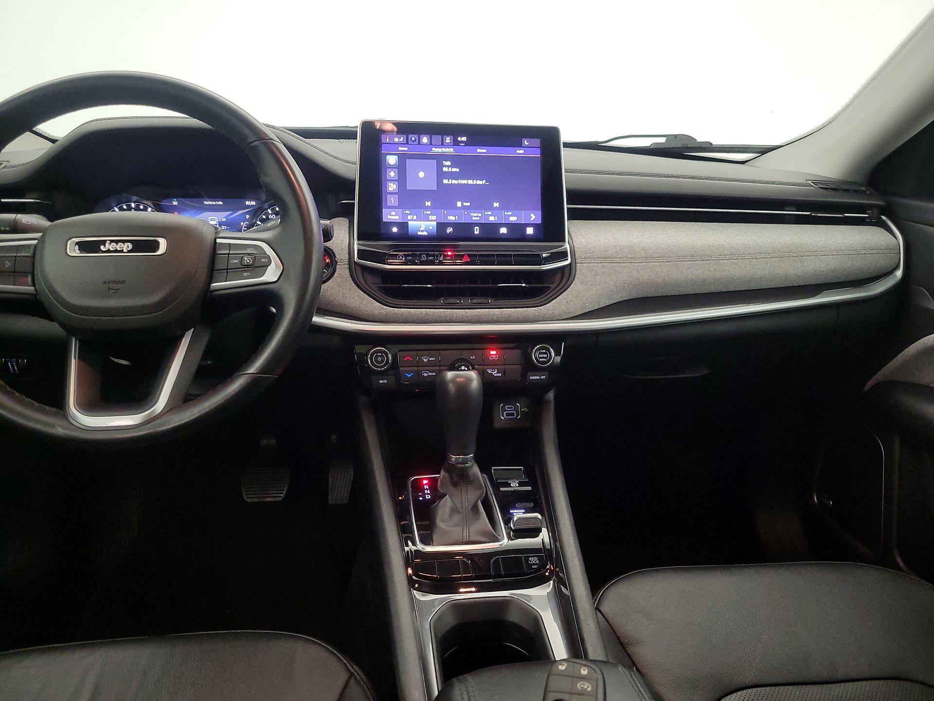 Thumbnail: 2022 Jeep Compass - 9