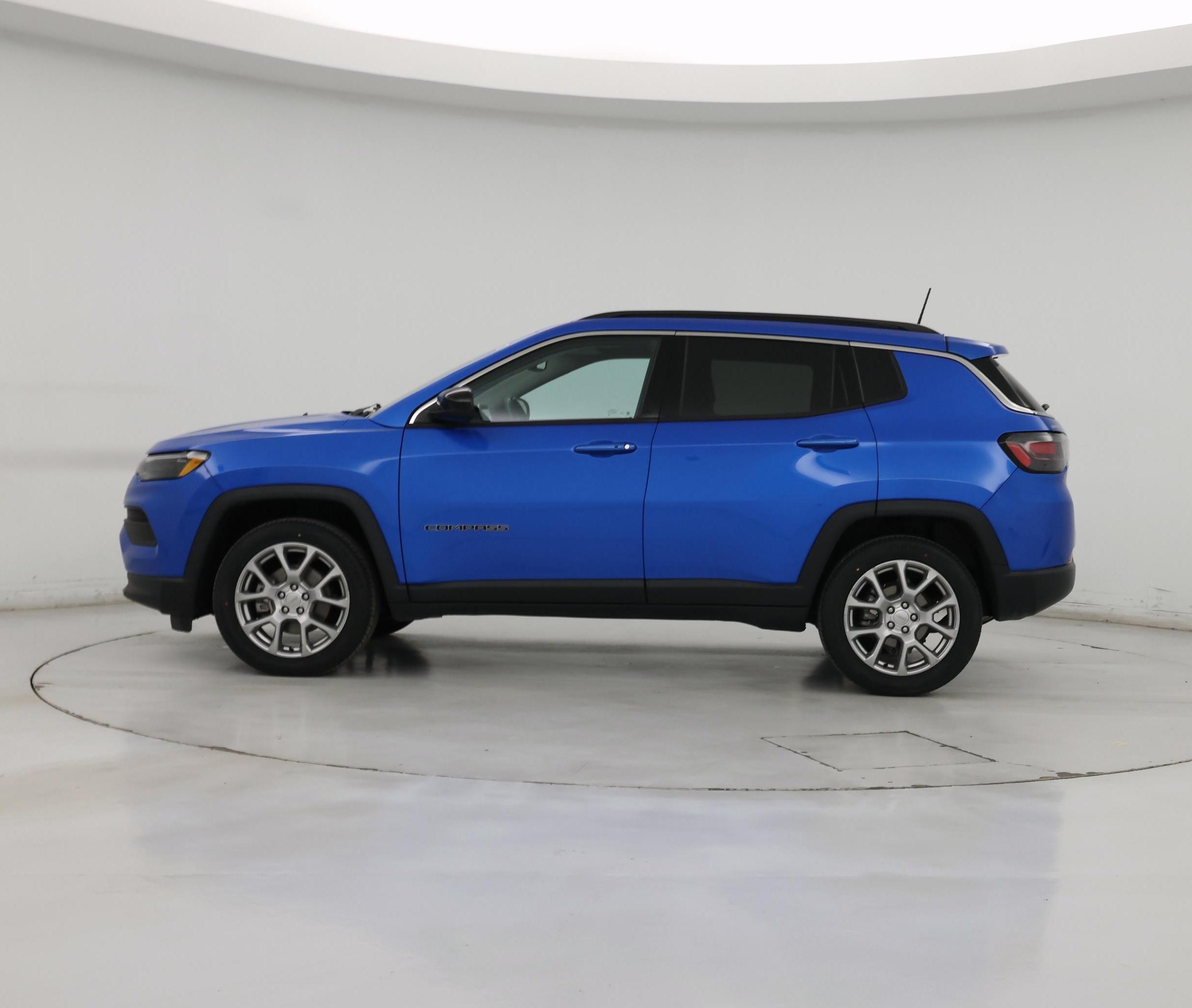 Thumbnail: 2022 Jeep Compass - 3
