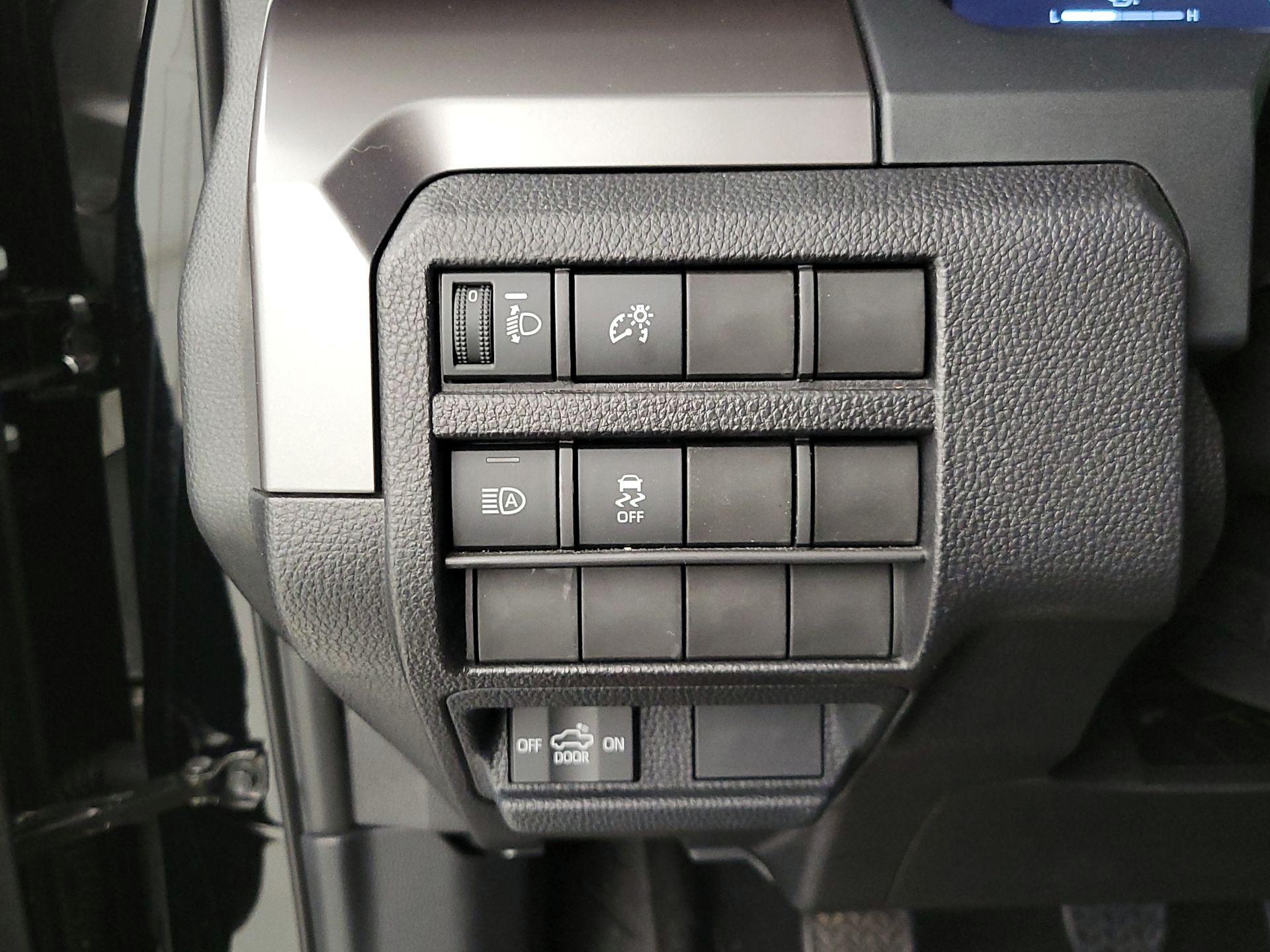 Thumbnail: 2025 Toyota Tacoma - 13