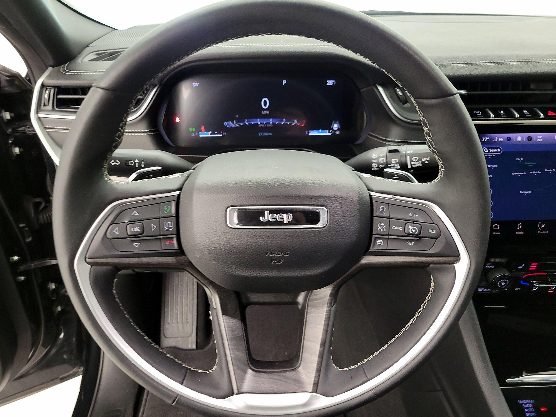 Thumbnail: 2024 Jeep Grand Cherokee - 10