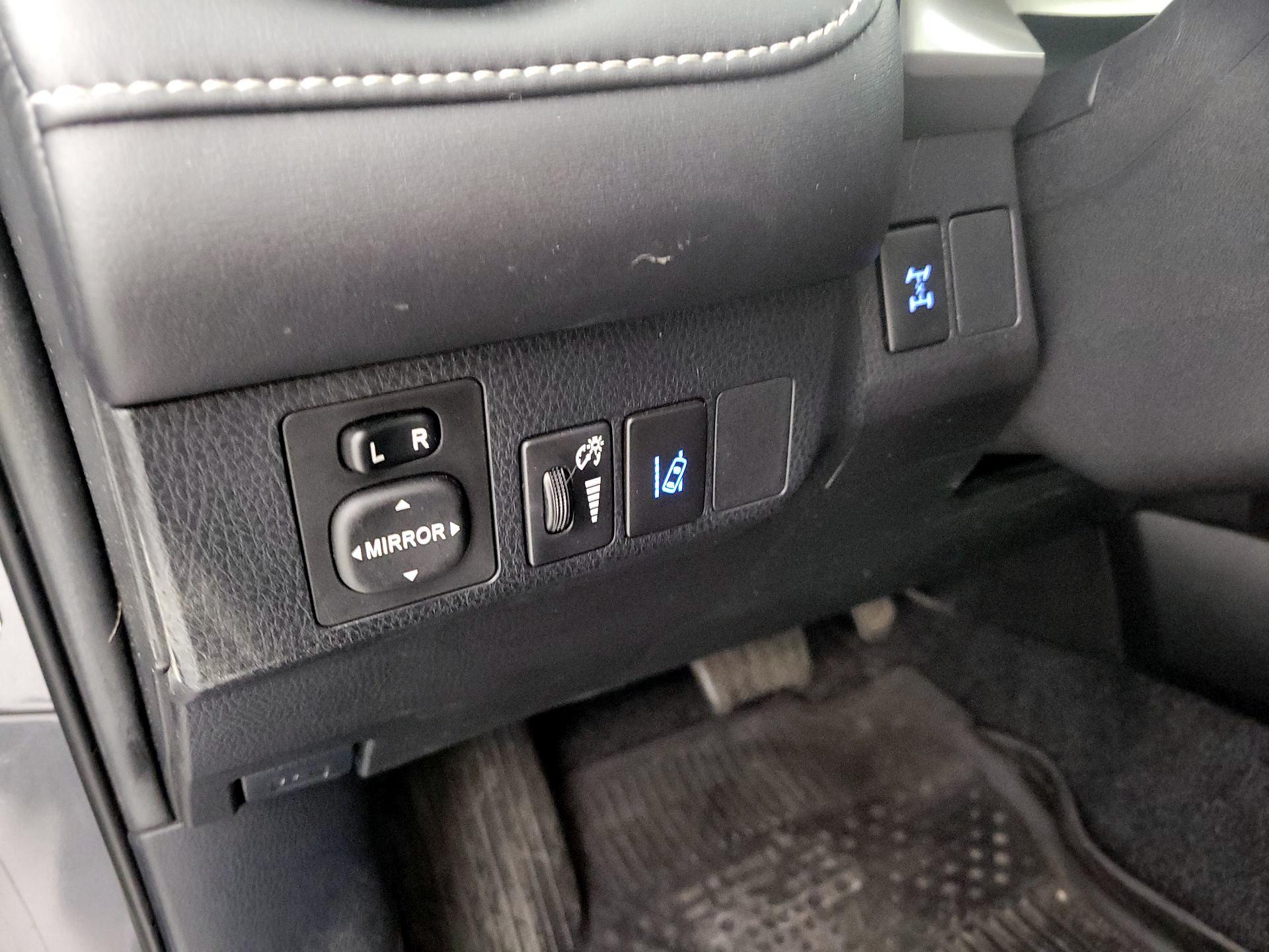 Thumbnail: 2017 Toyota RAV4 - 13