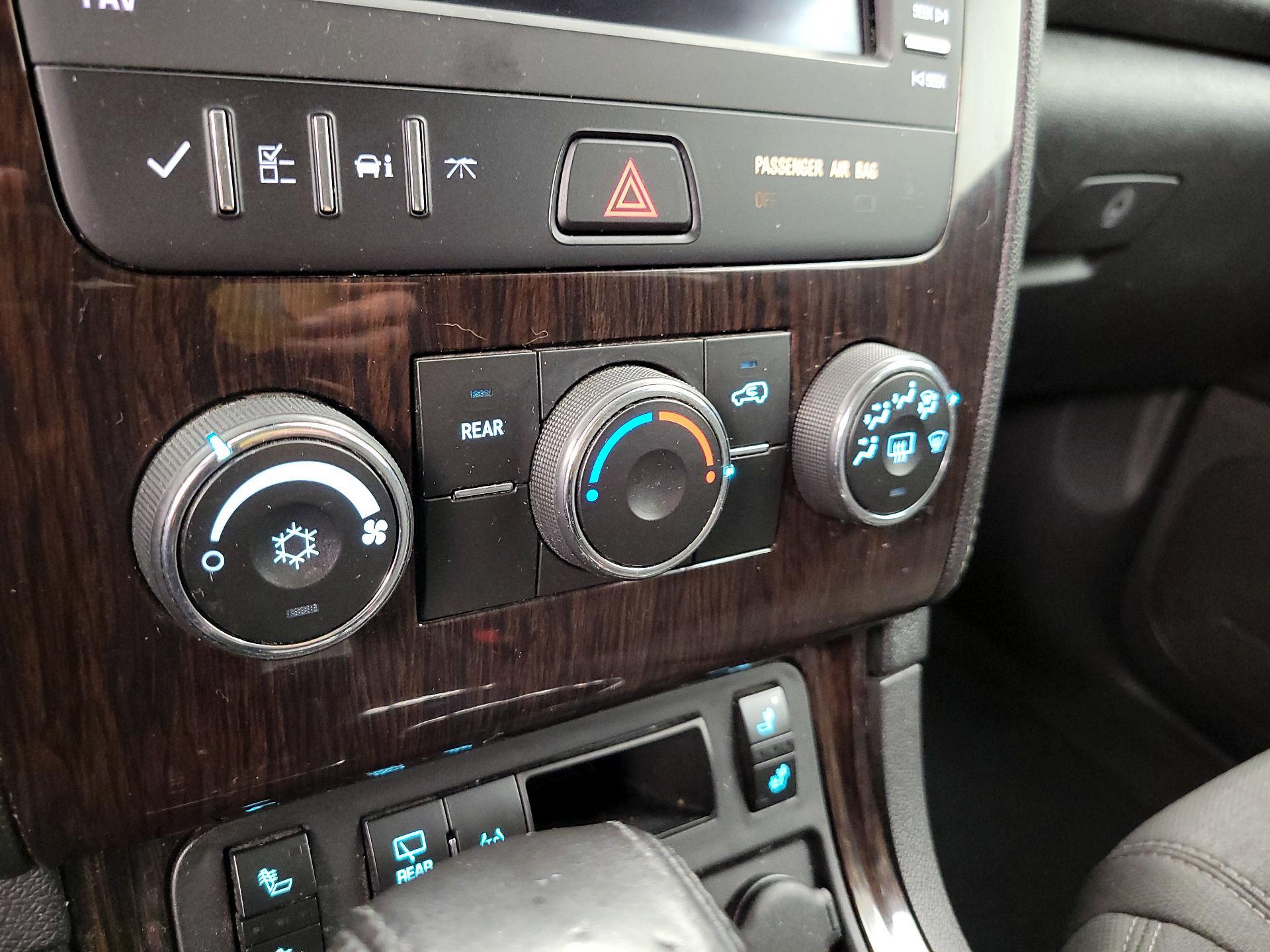 Thumbnail: 2017 Chevrolet Traverse - 16