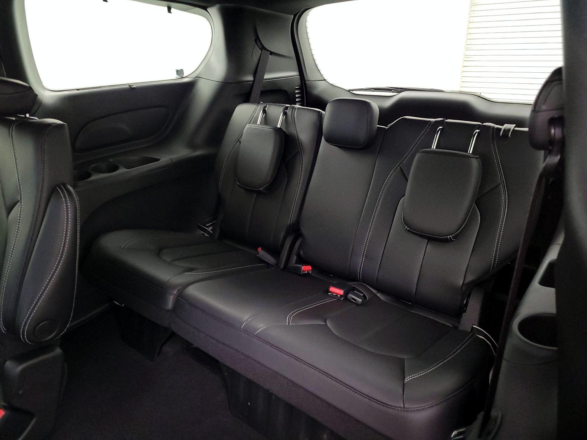 Thumbnail: 2022 Chrysler Pacifica - 20