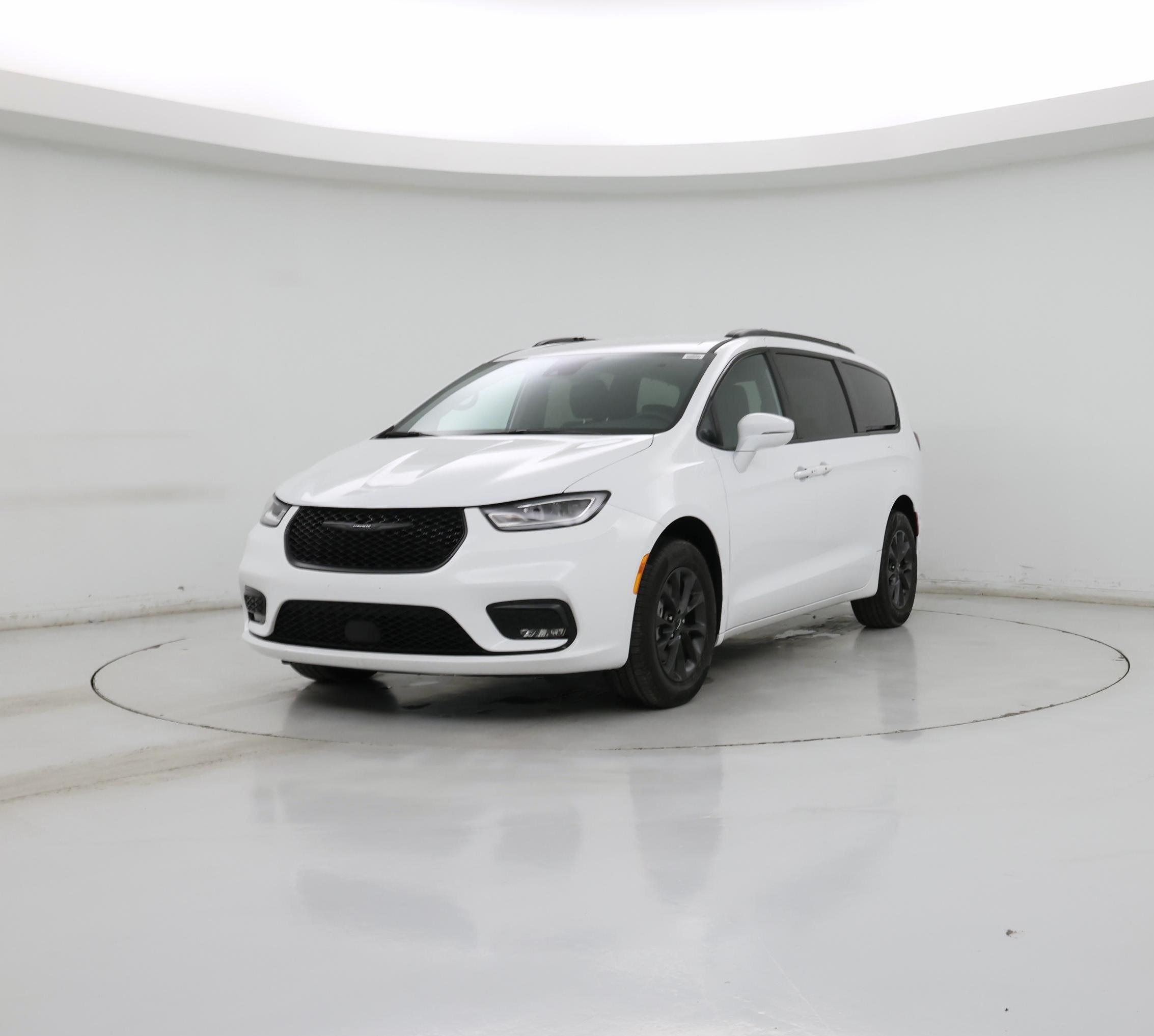Thumbnail: 2022 Chrysler Pacifica - 4